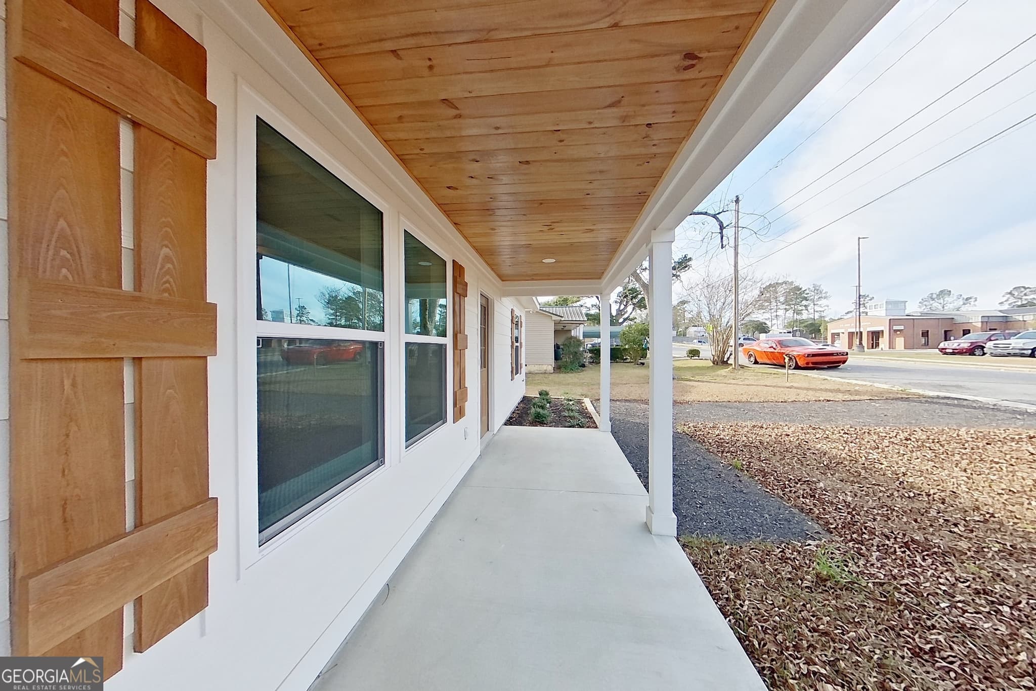 3 bedroom, 2 bathroom, 1,178 sq ft single family residence for sale at 1021 11th Avenue, Moultrie, GA 31768 — photo 3