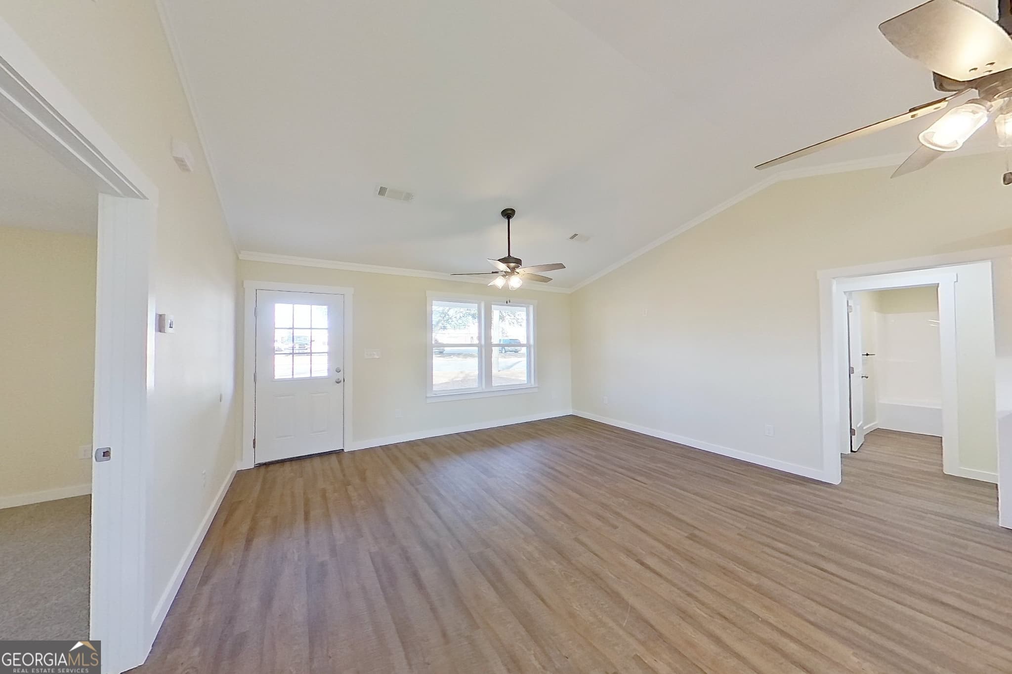 3 bedroom, 2 bathroom, 1,178 sq ft single family residence for sale at 1021 11th Avenue, Moultrie, GA 31768 — photo 5