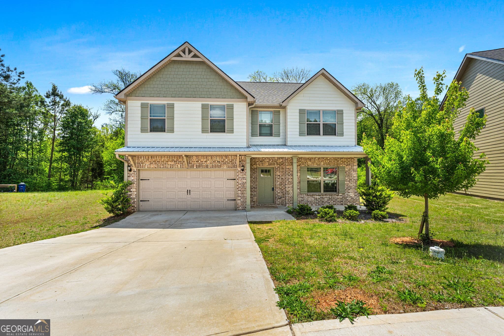 4 bedroom, 2.5 bathroom, 2,266 sq ft single family residence sold at 409 Crescent Court, Griffin, GA 30224