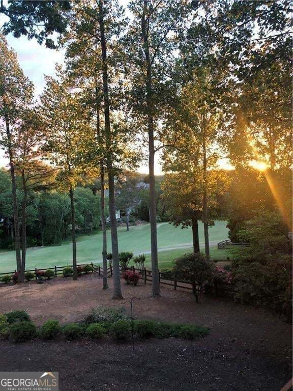 5 bedroom, 4.5 bathroom, 5,061 sq ft single family residence for sale at 4074 Hickory Fairway Drive, Woodstock, GA 30188 — photo 5