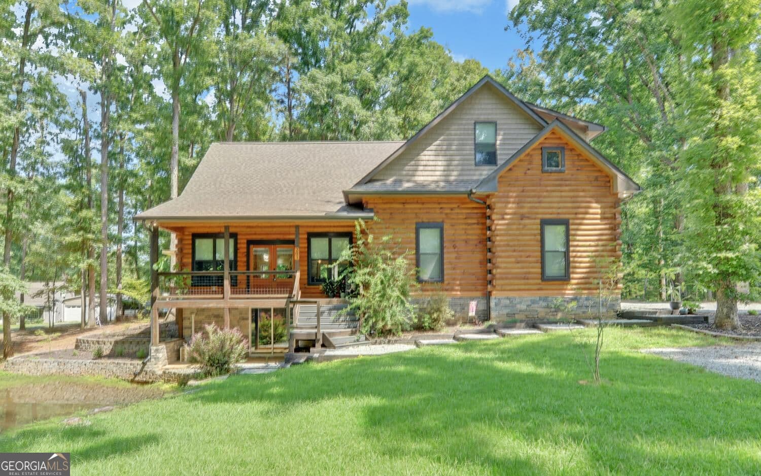 4 bedroom, 3.5 bathroom, 3,906 sq ft single family residence for sale at 203 Teasley Lane, Hartwell, GA 30643 — photo 1 of 56