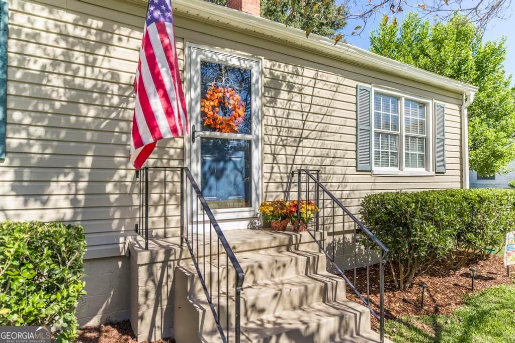 3 bedroom, 1 bathroom, 1,186 sq ft single family residence for sale at 1307 Georgia Avenue, Perry, GA 31036 — photo 6