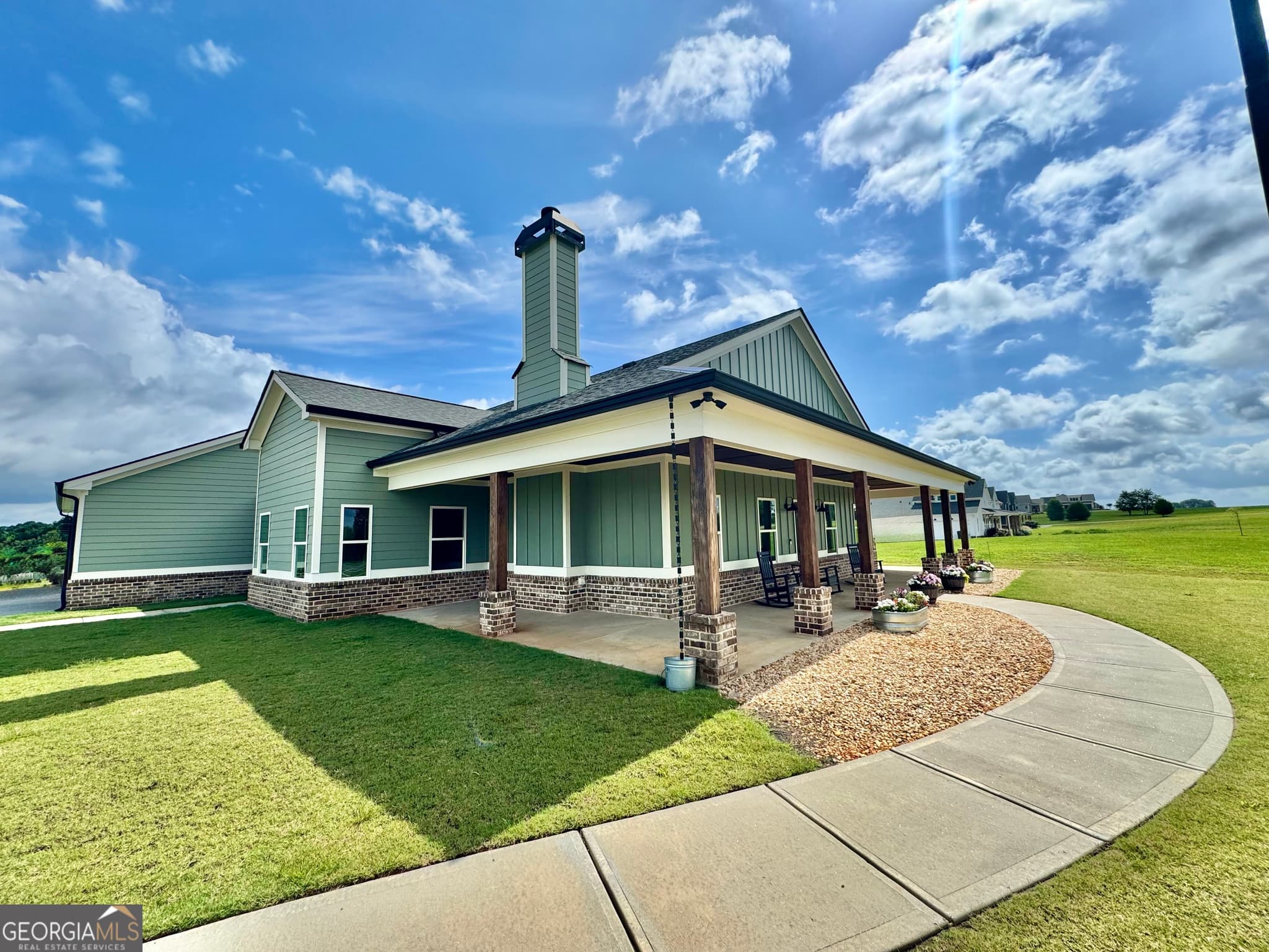 4 bedroom, 4 bathroom, 4,060 sq ft single family residence for sale at 542 Spears Lane, Mansfield, GA 30055 — photo 5