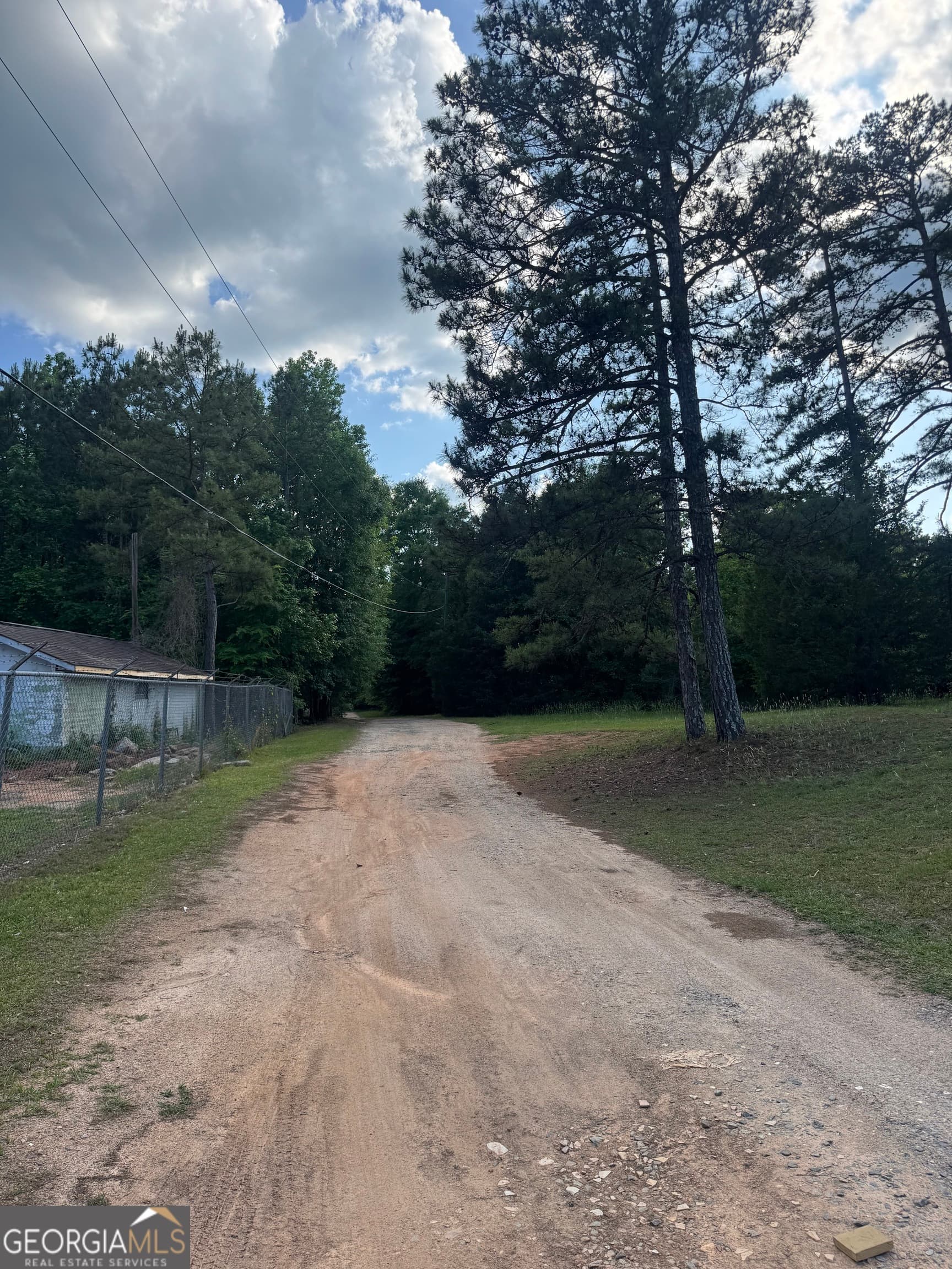 3 bedroom, 2 bathroom, 1,728 sq ft single family residence for sale at 403A Sparta Highway, Milledgeville, GA 31061 — photo 5