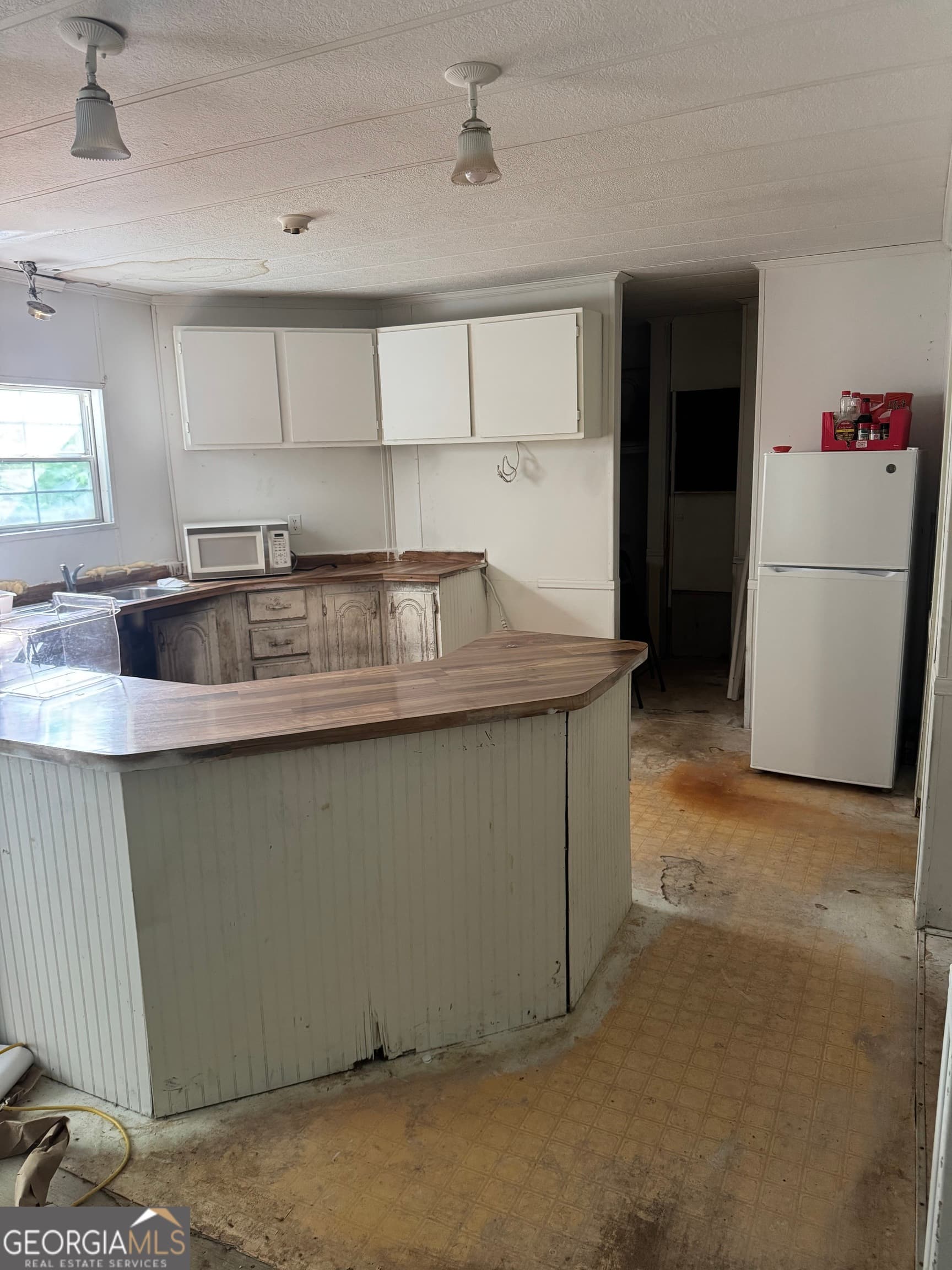 3 bedroom, 2 bathroom, 1,728 sq ft single family residence for sale at 403A Sparta Highway, Milledgeville, GA 31061 — photo 9