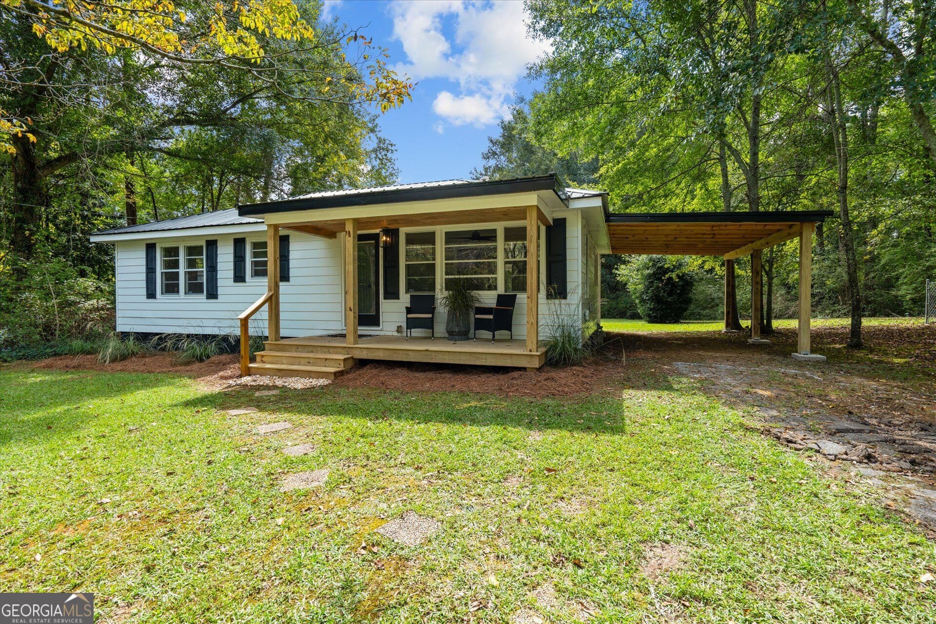 3 bedroom, 1 bathroom, 984 sq ft single family residence for sale at 218 Tarpley Avenue, Bowdon, GA 30108 — photo 6