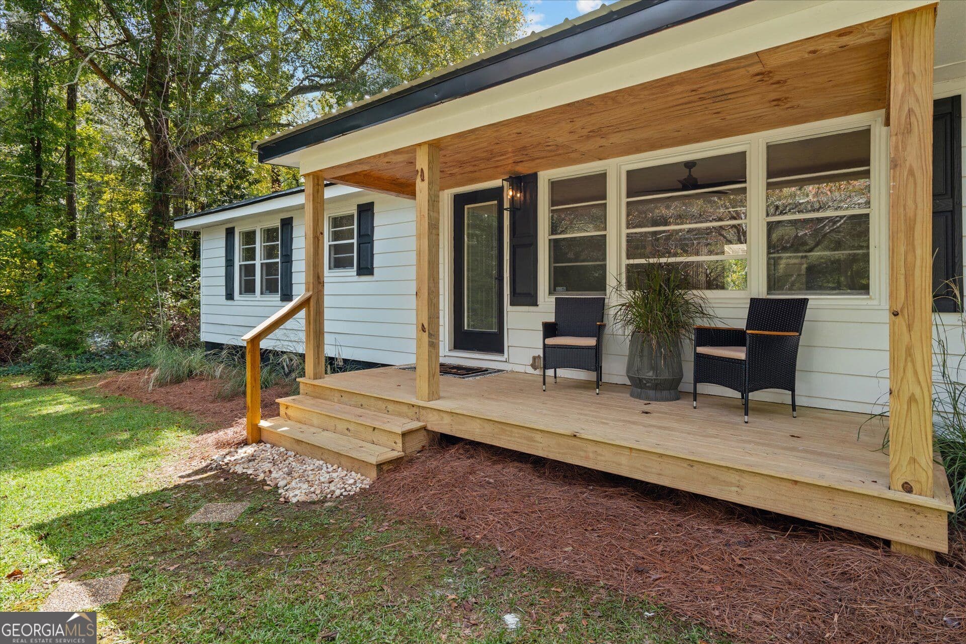 3 bedroom, 1 bathroom, 984 sq ft single family residence for sale at 218 Tarpley Avenue, Bowdon, GA 30108 — photo 7