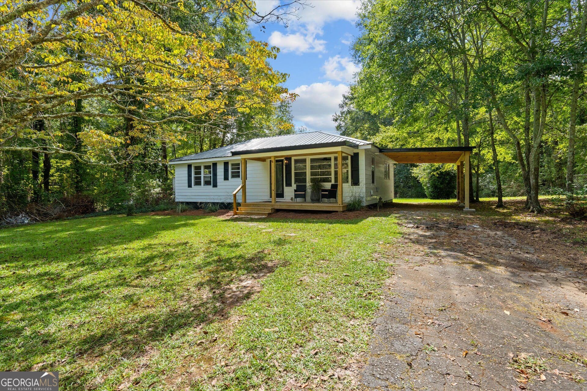 3 bedroom, 1 bathroom, 984 sq ft single family residence for sale at 218 Tarpley Avenue, Bowdon, GA 30108 — photo 8