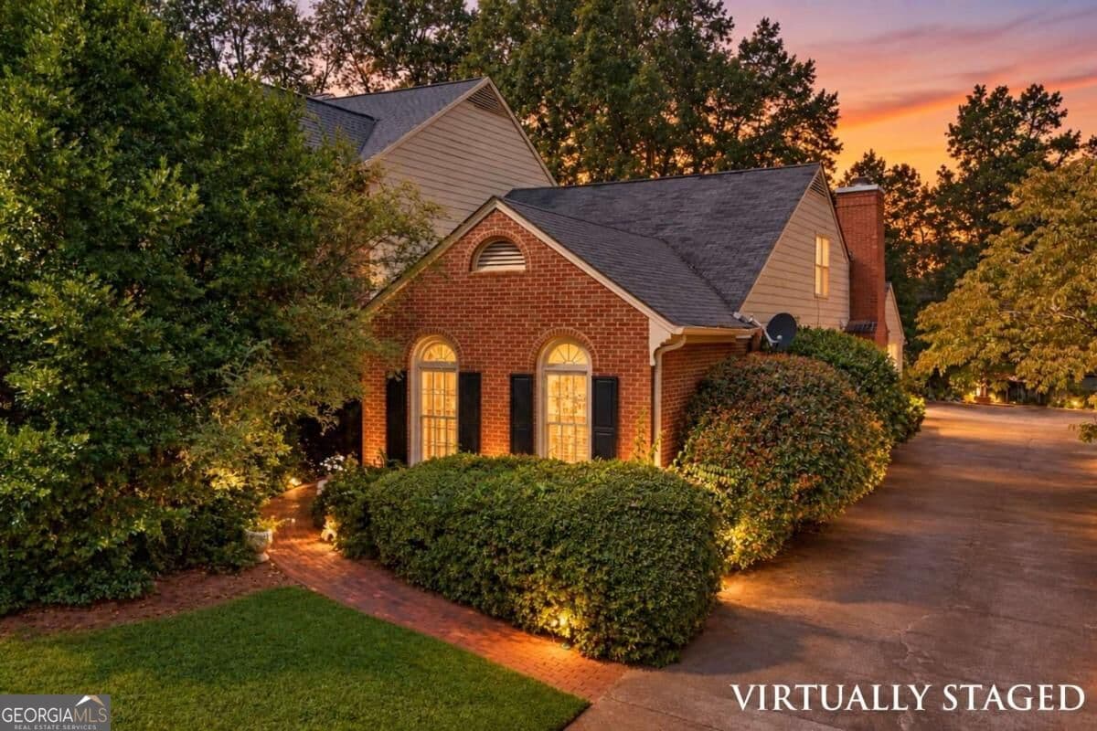 3 bedroom, 3 bathroom, 1,676 sq ft townhouse for sale at 1269 Whitlock Ridge Drive, Marietta, GA 30064 — photo 1 of 36