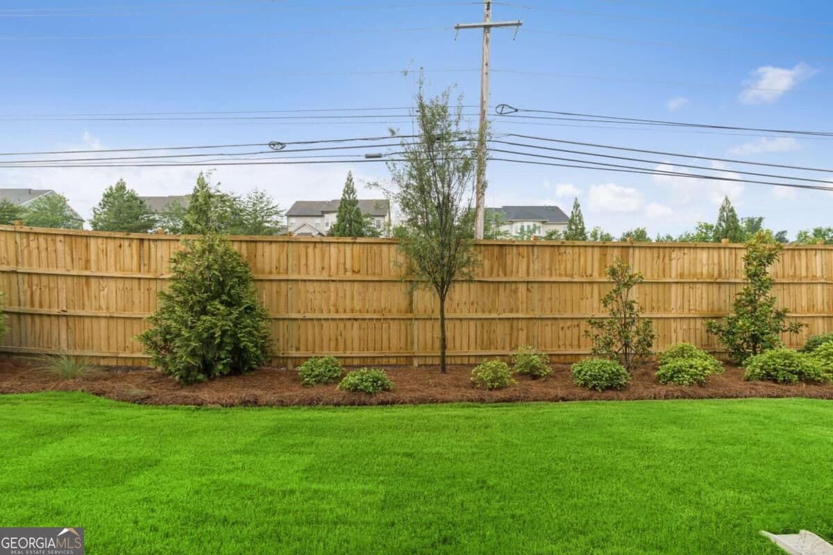 4 bedroom, 4 bathroom, 3,008 sq ft single family residence for sale at 305 Beebalm Street, Woodstock, GA 30188 — photo 3