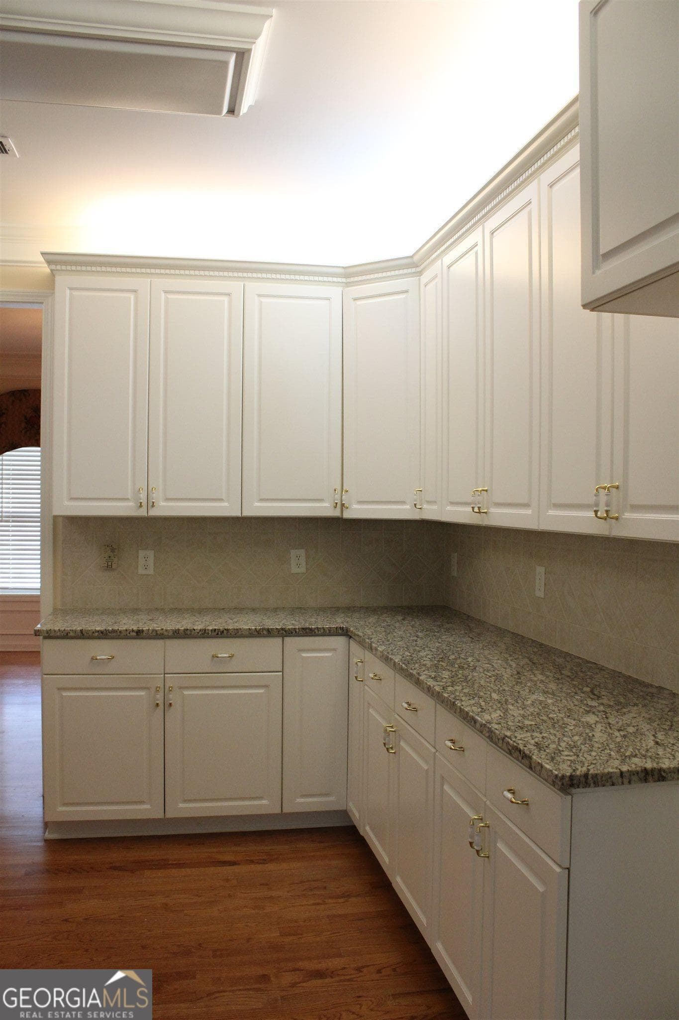 5 bedroom, 3.5 bathroom, 3,756 sq ft single family residence for rent at 149 Walnut Ridge Drive, Hoschton, GA 30548 for $2,600 a month — photo 4