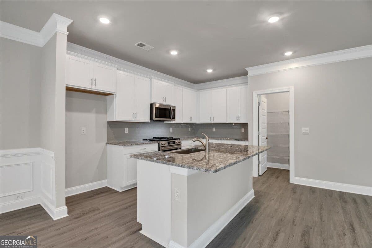 5 bedroom, 4 bathroom, 3,900 sq ft single family residence for sale at 5391 Tuscany Drive LOT 90, Douglasville, GA 30135 — photo 2