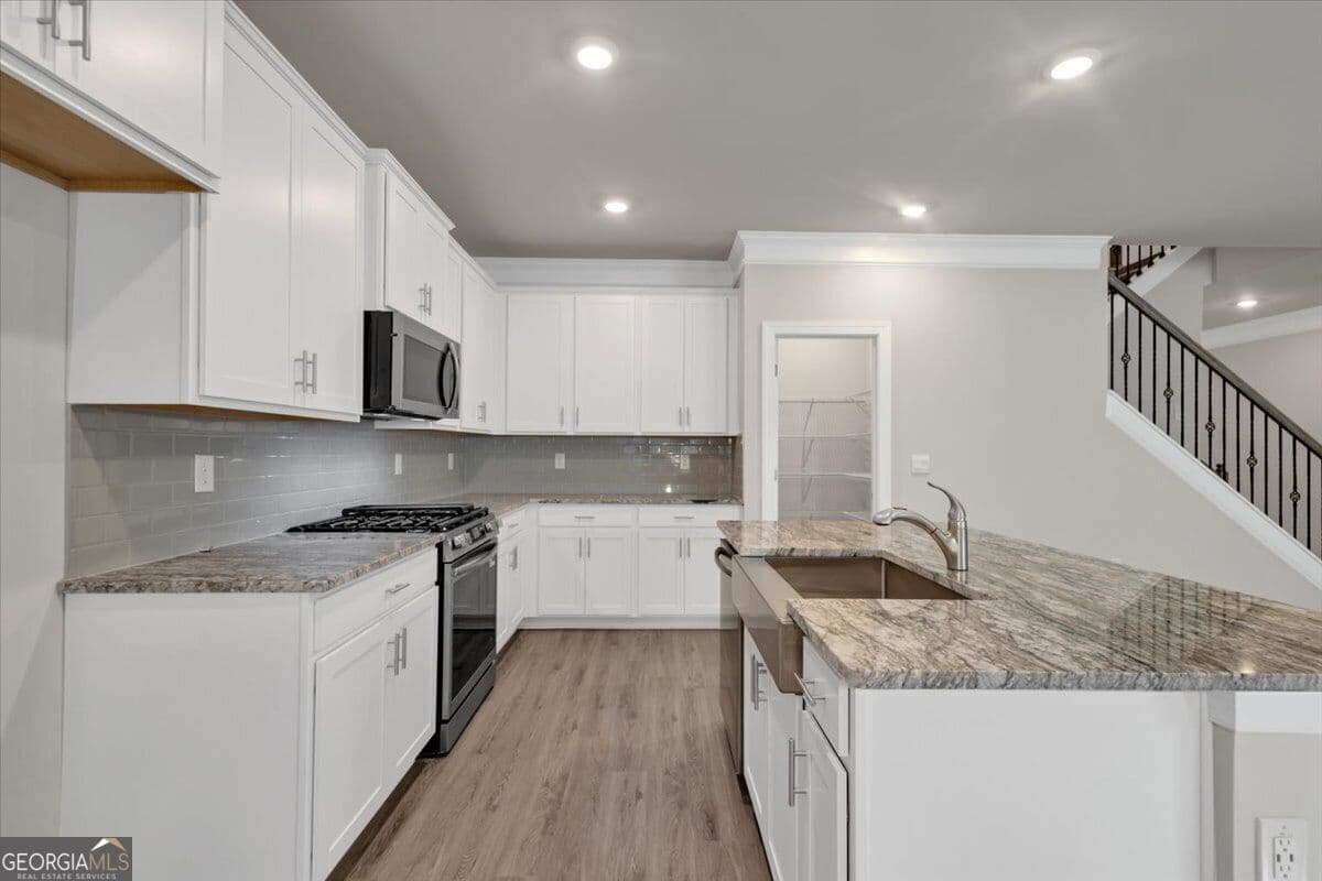 5 bedroom, 4 bathroom, 3,900 sq ft single family residence for sale at 5391 Tuscany Drive LOT 90, Douglasville, GA 30135 — photo 3
