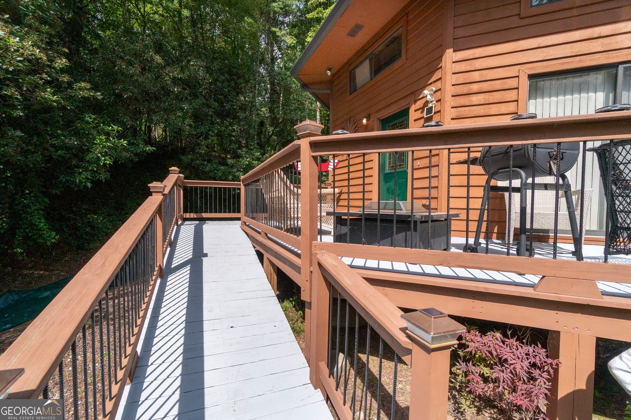 3 bedroom, 3 bathroom, 1,618 sq ft cabin,single family residence for sale at 7869 Highway 75 Alt, Helen, GA 30545 — photo 2