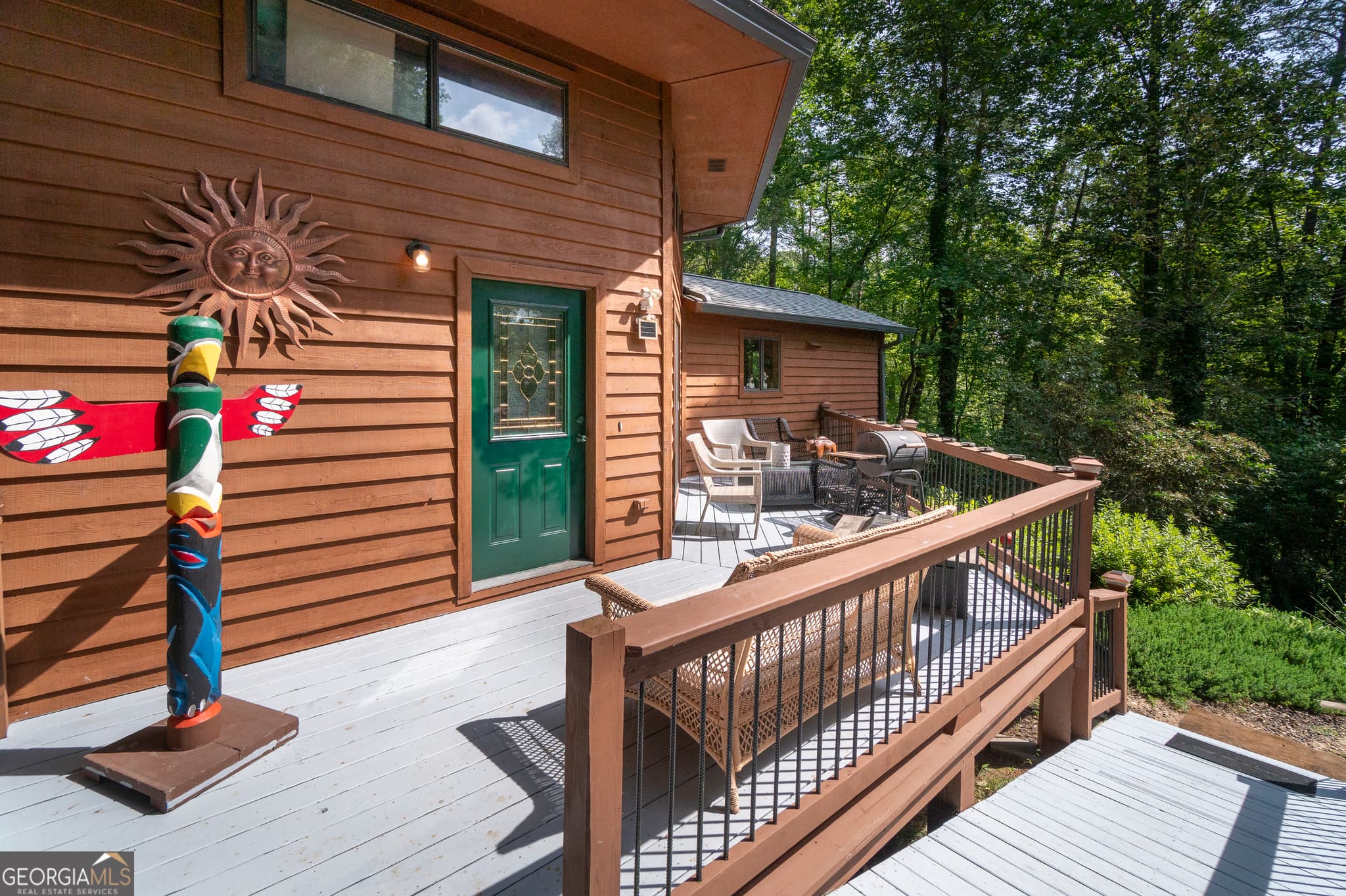 3 bedroom, 3 bathroom, 1,618 sq ft cabin,single family residence for sale at 7869 Highway 75 Alt, Helen, GA 30545 — photo 3