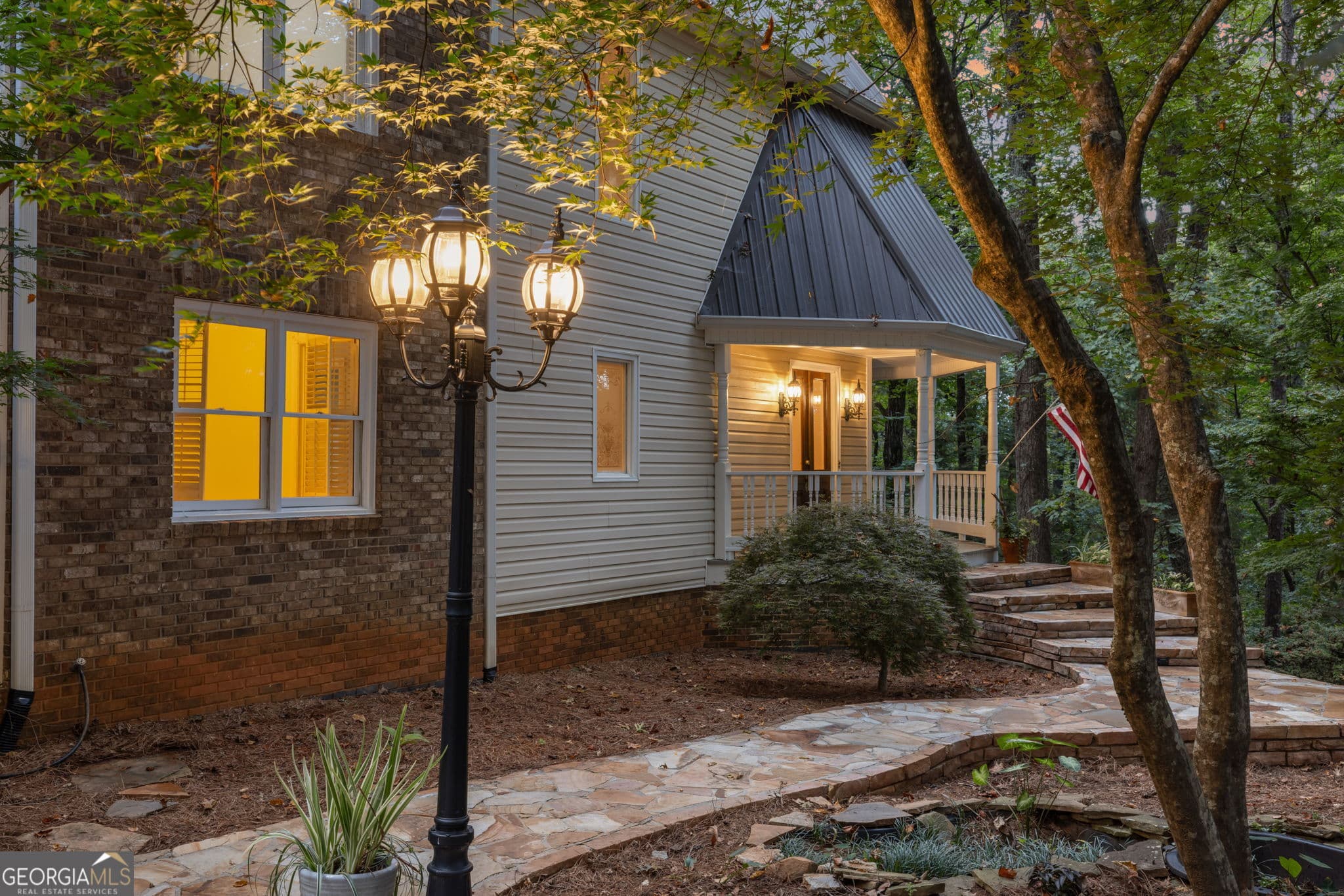 4 bedroom, 3 bathroom, 4,836 sq ft single family residence for sale at 5633 Aven Road, Marietta, GA 30068 — photo 2