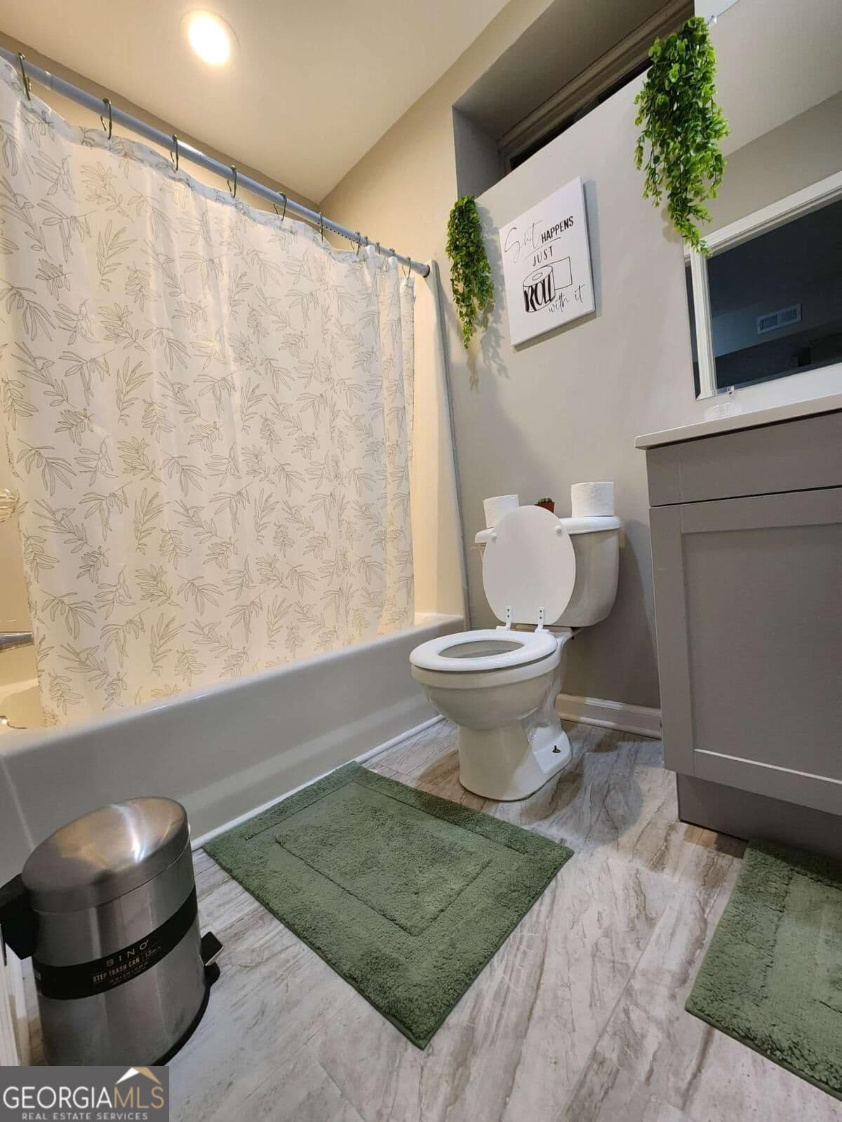 1 bedroom, 1 bathroom, 900 sq ft single family residence for rent at 2829 Cobb Place Manor Court, Marietta, GA 30066 for $1,500 a month — photo 6