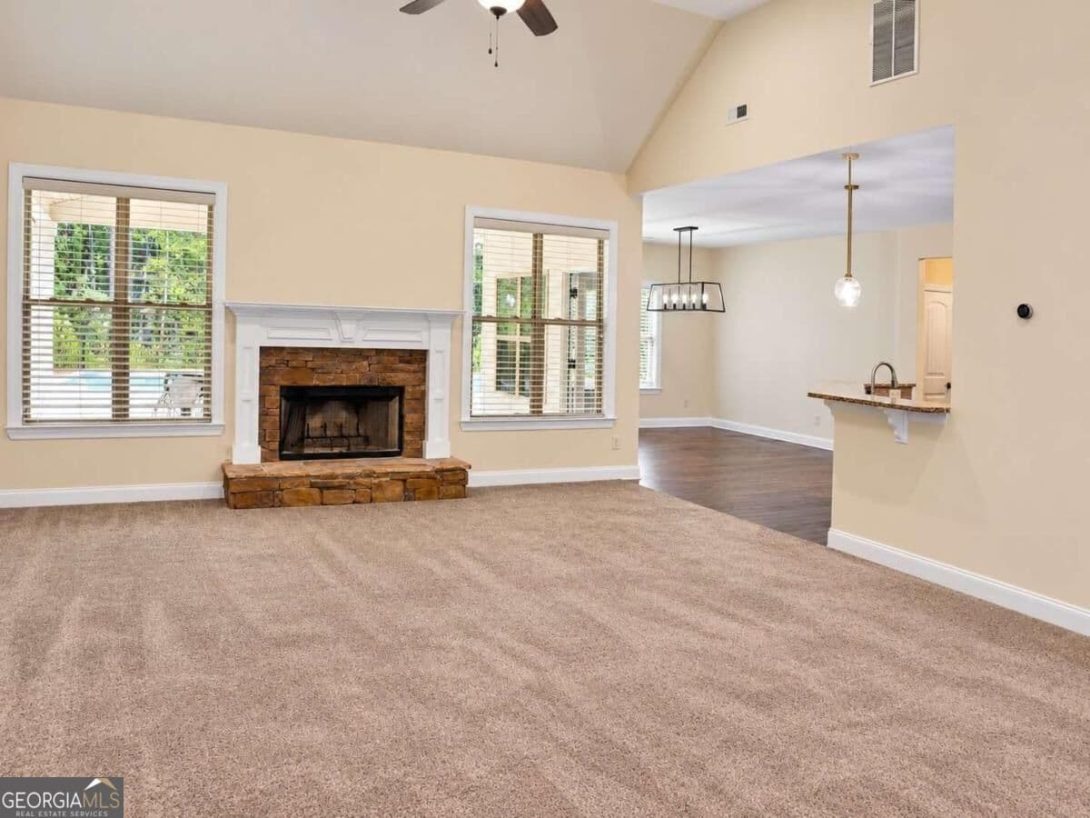 4 bedroom, 3.5 bathroom, 2,939 sq ft single family residence for sale at 260 Timbercreek Estates Drive, Sharpsburg, GA 30277 — photo 9