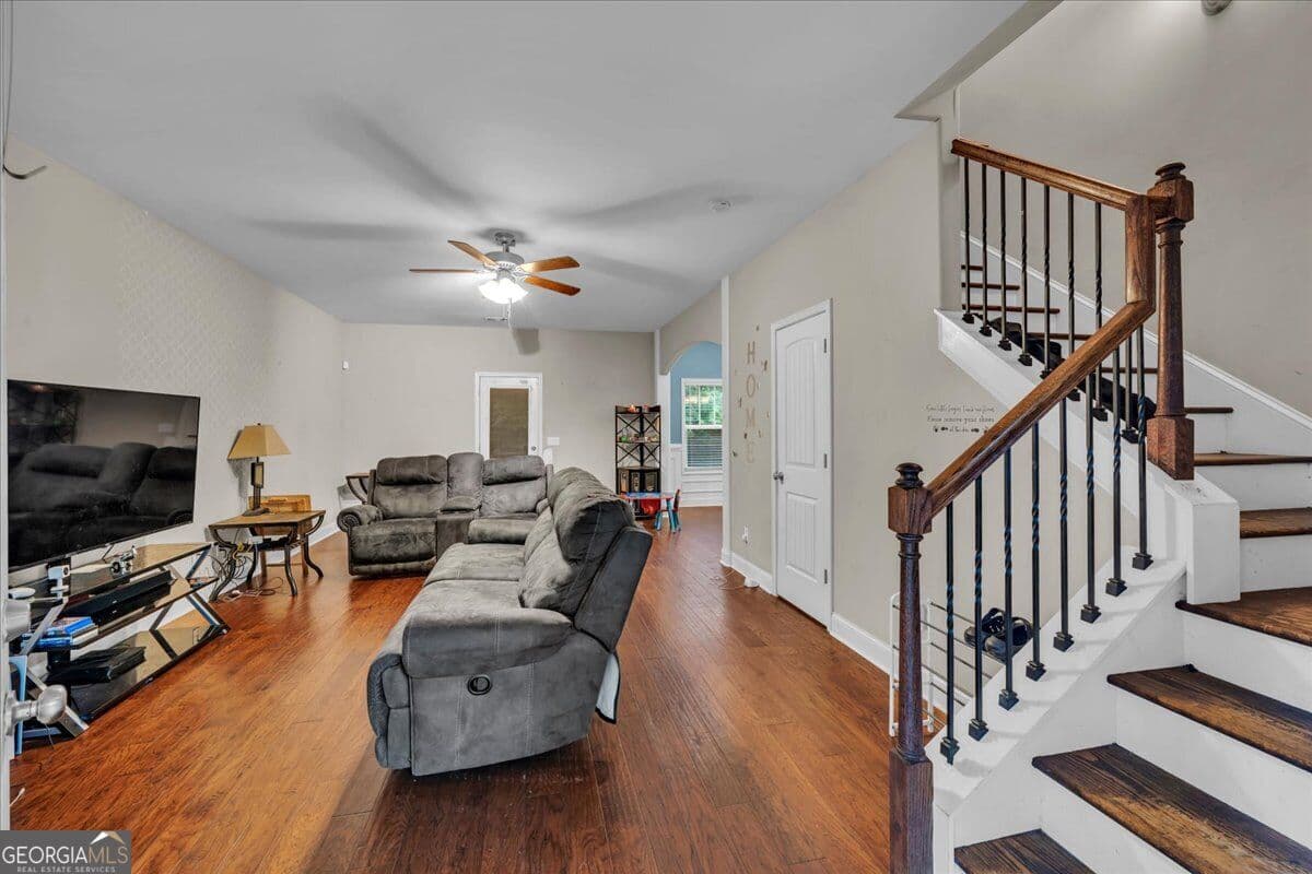 3 bedroom, 2.5 bathroom single family residence for sale at 3858 Fortson Lane, Columbus, GA 31909 — photo 3