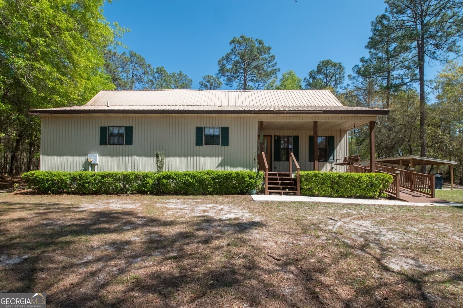 3 bedroom, 3.5 bathroom, 2,208 sq ft single family residence sold at 124 Redwood, Folkston, GA 31537