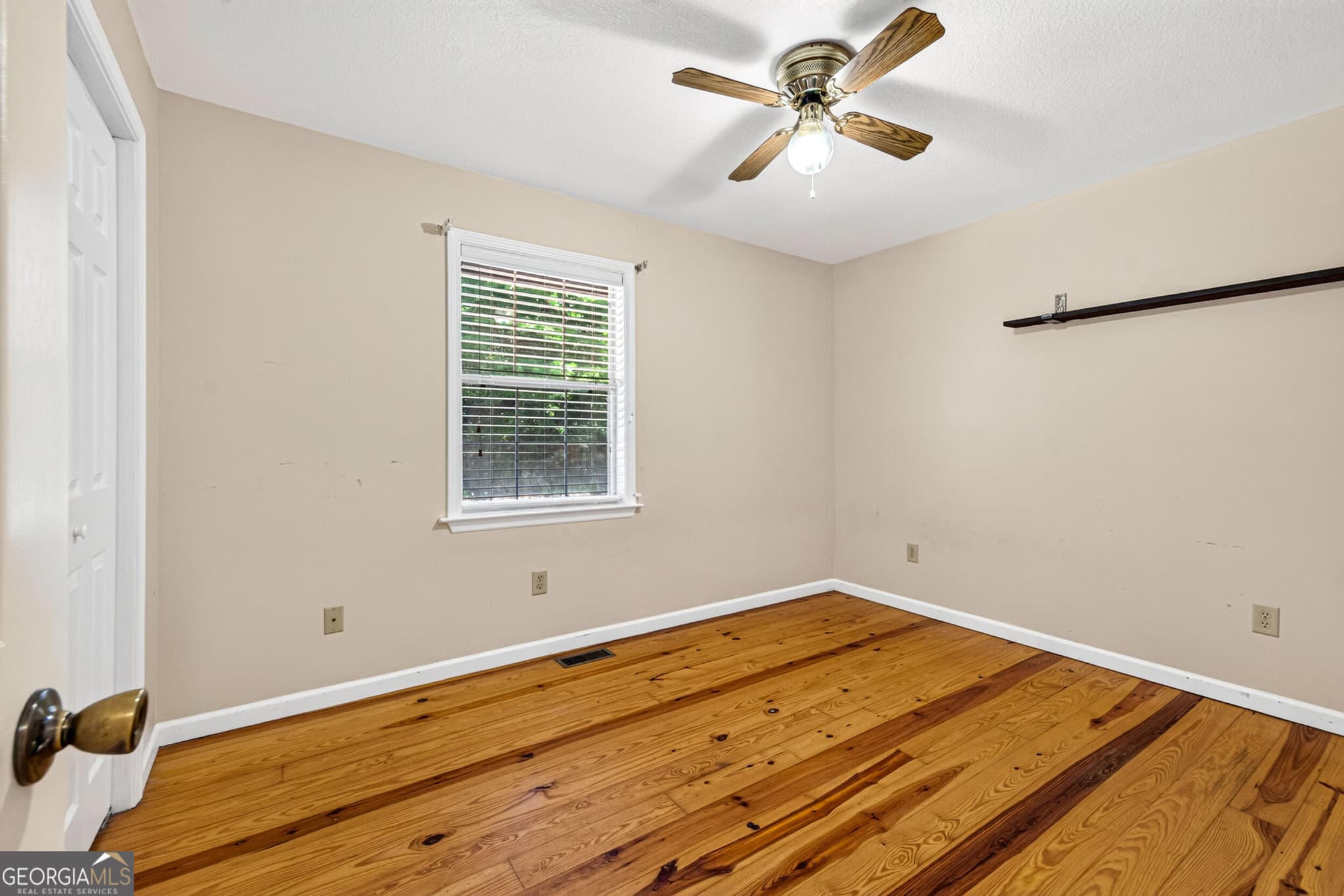 4 bedroom, 3 bathroom, 2,744 sq ft single family residence for sale at 90 Amber Lane, Tiger, GA 30576 — photo 7