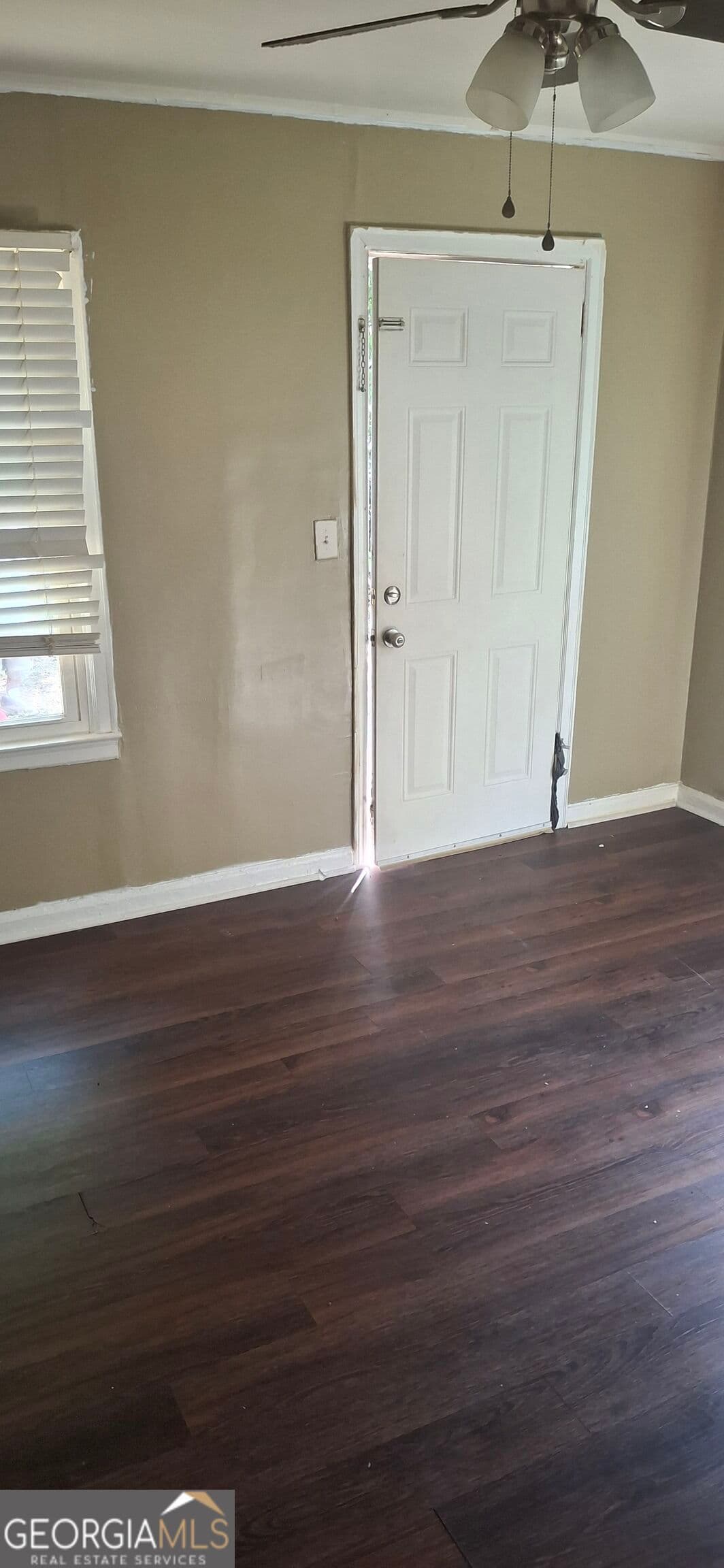 2 bedroom, 1 bathroom, 728 sq ft duplex for rent at 216 Alabama Street, Griffin, GA 30223 for $995 a month — photo 3