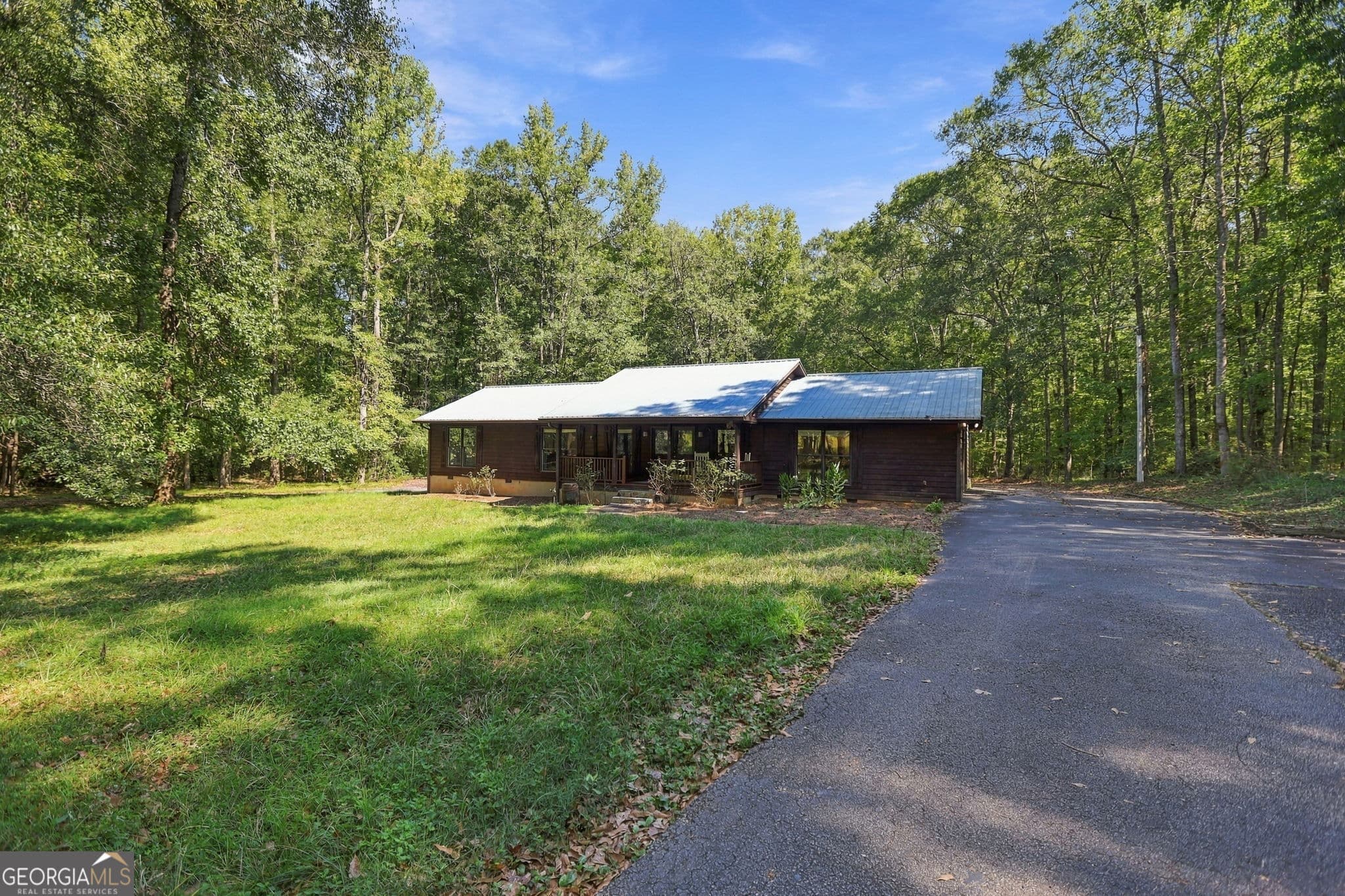 3 bedroom, 2 bathroom, 3,562 sq ft single family residence for sale at 200 Grayson Trail, Hogansville, GA 30230 — photo 4