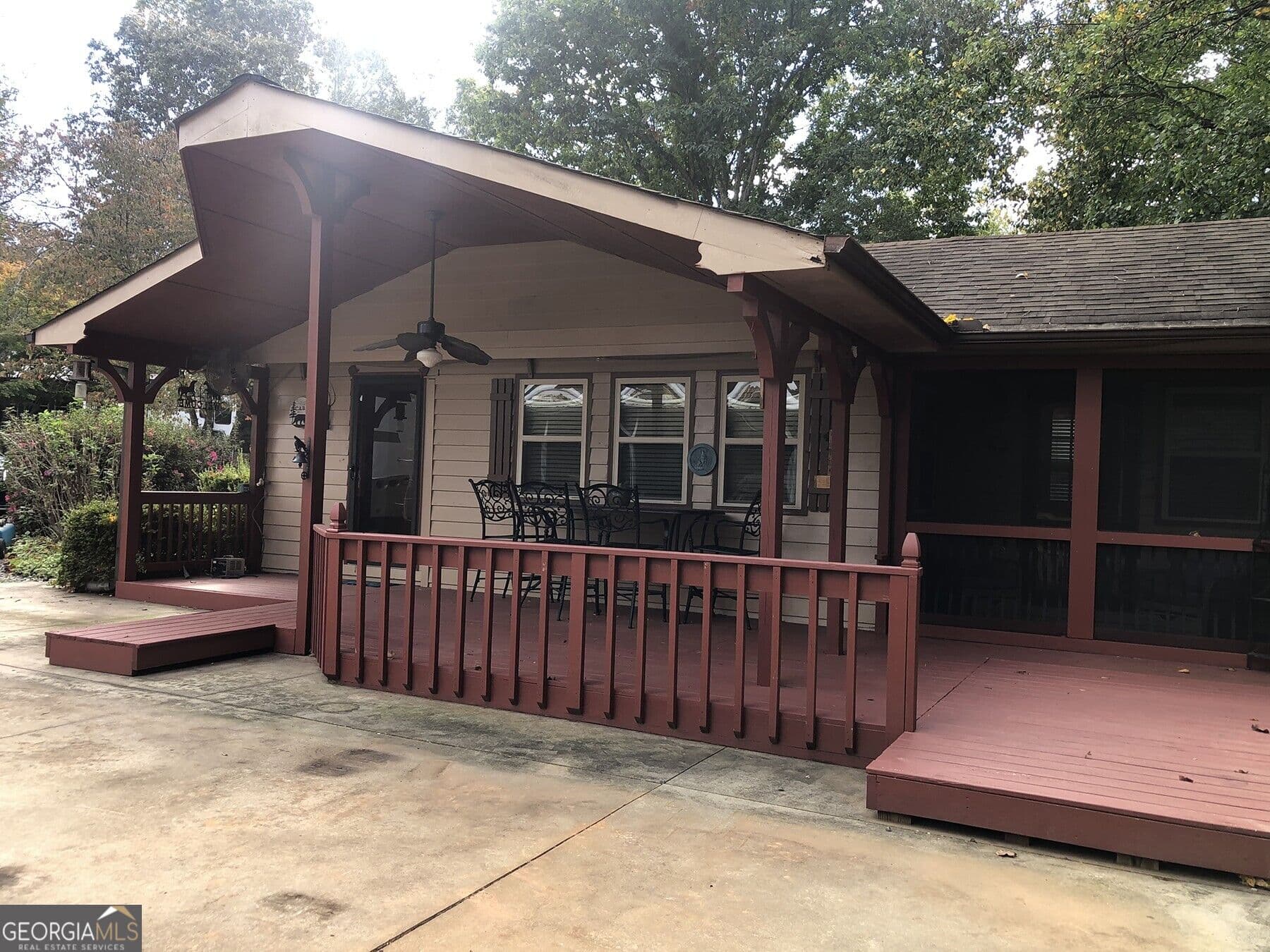 1 bedroom, 1 bathroom, 436 sq ft cabin,single family residence for sale at 87 Maple Wood Lane, Cleveland, GA 30528 — photo 8