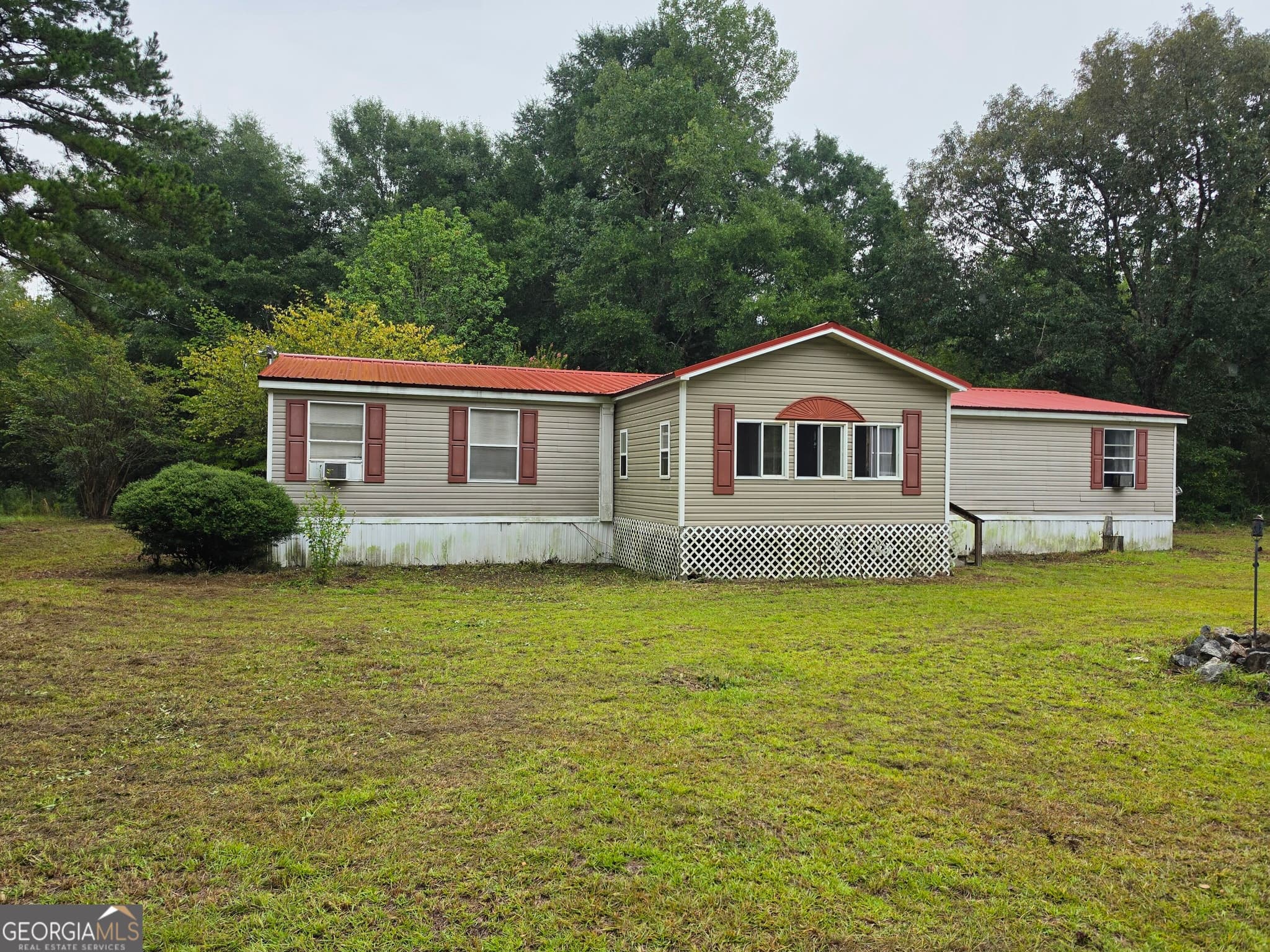 4 bedroom, 2 bathroom, 1,960 sq ft single family residence for sale at 3594 Bennetts Landing Road, Millen, GA 30442