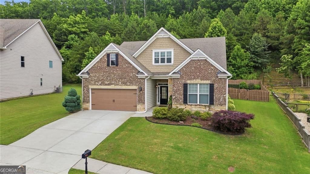 3 bedroom, 2.5 bathroom, 2,100 sq ft single family residence sold at 1975 Poplar Ridge Place, Cumming, GA 30040