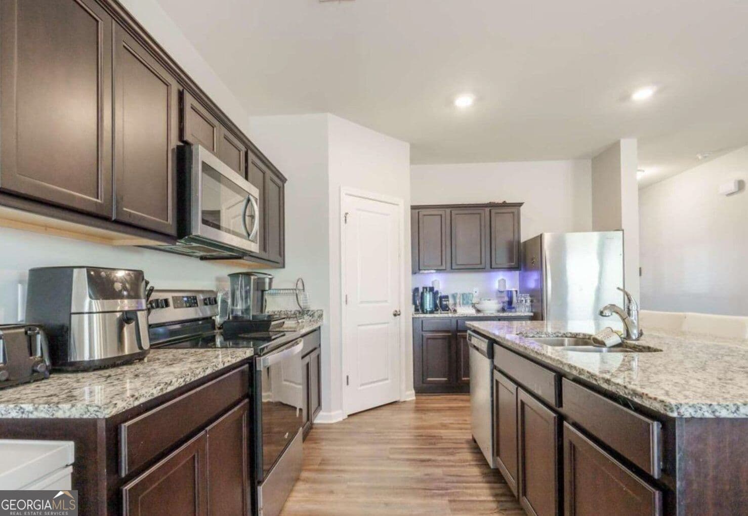 4 bedroom, 2.5 bathroom, 2,389 sq ft single family residence for rent at 449 McCall Way, Monroe, GA 30655 for $2,200 a month — photo 9