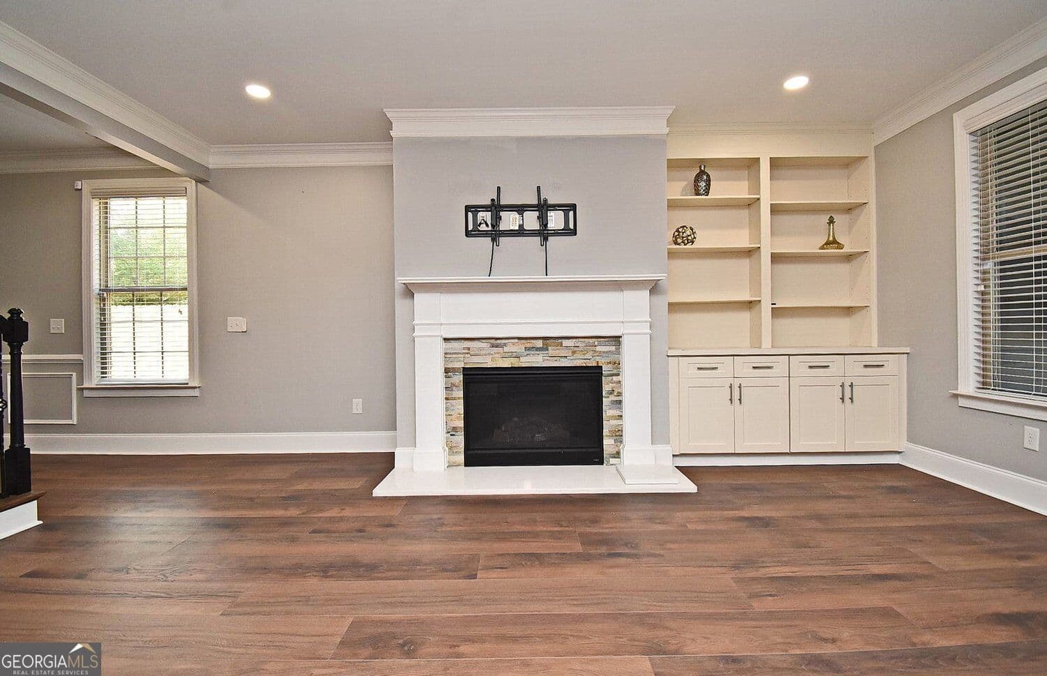 4 bedroom, 4 bathroom, 3,224 sq ft single family residence for rent at 2625 Hickory Hill Drive, Smyrna, GA 30080 for $4,750 a month — photo 9