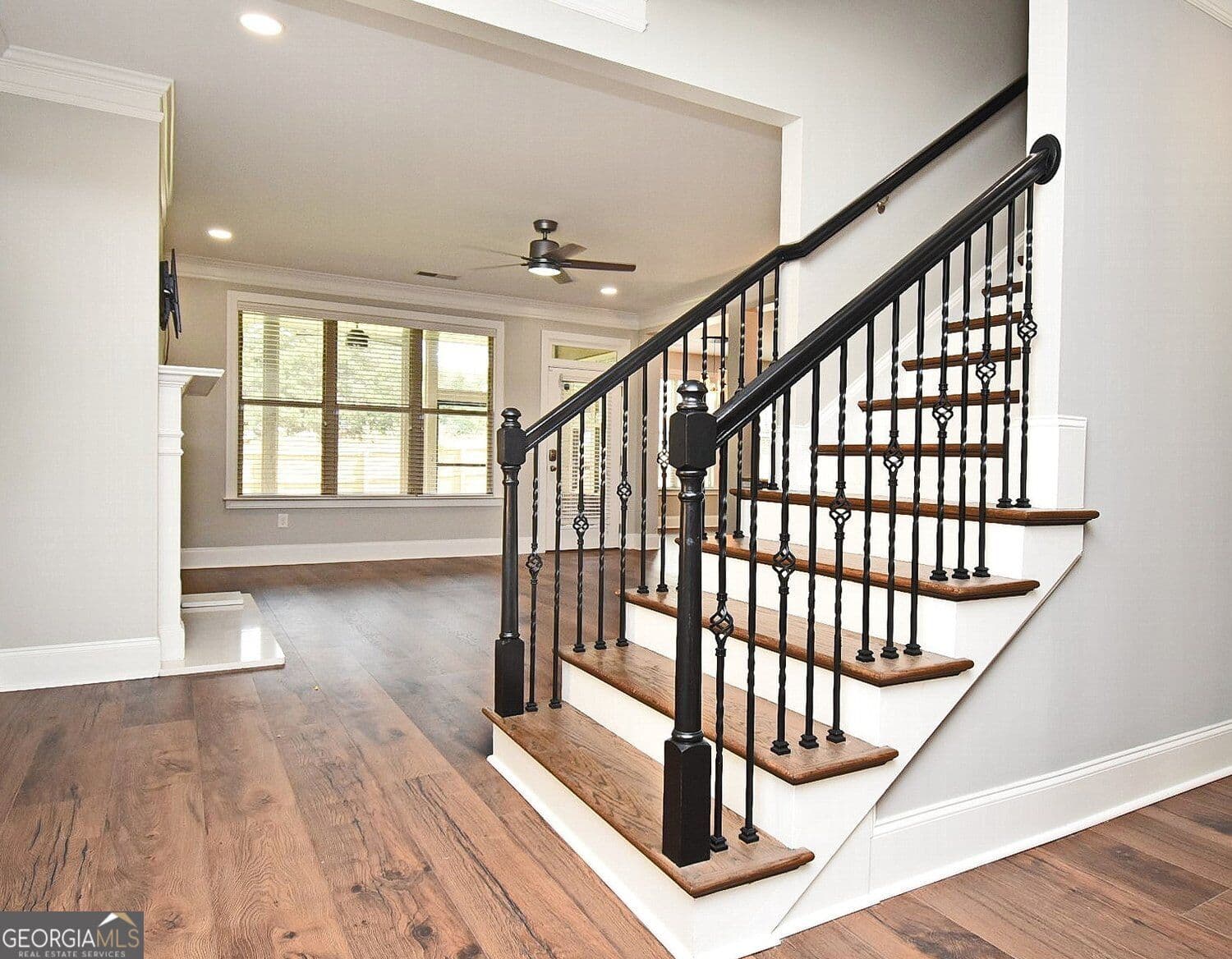 4 bedroom, 4 bathroom, 3,224 sq ft single family residence for rent at 2625 Hickory Hill Drive, Smyrna, GA 30080 for $4,750 a month — photo 4