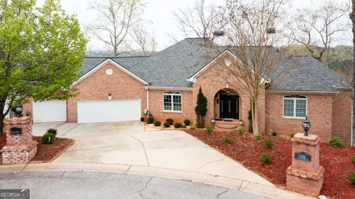 4 bedroom, 3.5 bathroom, 6,892 sq ft single family residence for sale at 6462 Waterscape Ridge, Gainesville, GA 30506 — photo 1 of 64