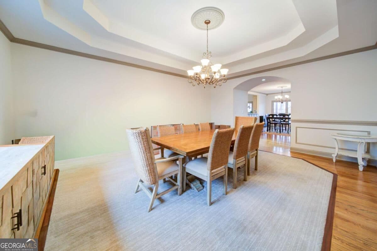 4 bedroom, 3.5 bathroom, 6,892 sq ft single family residence for sale at 6462 Waterscape Ridge, Gainesville, GA 30506 — photo 5