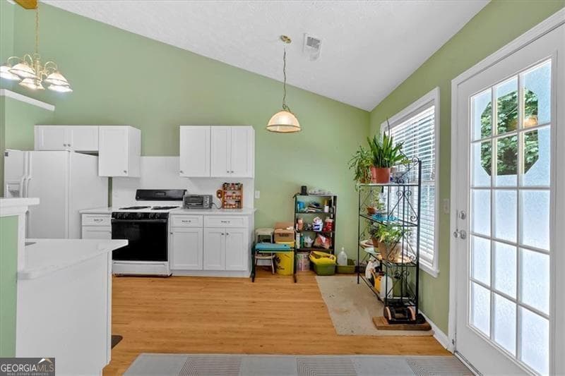3 bedroom, 2 bathroom, 1,798 sq ft single family residence for sale at 322 London Lane, Hiram, GA 30141 — photo 8