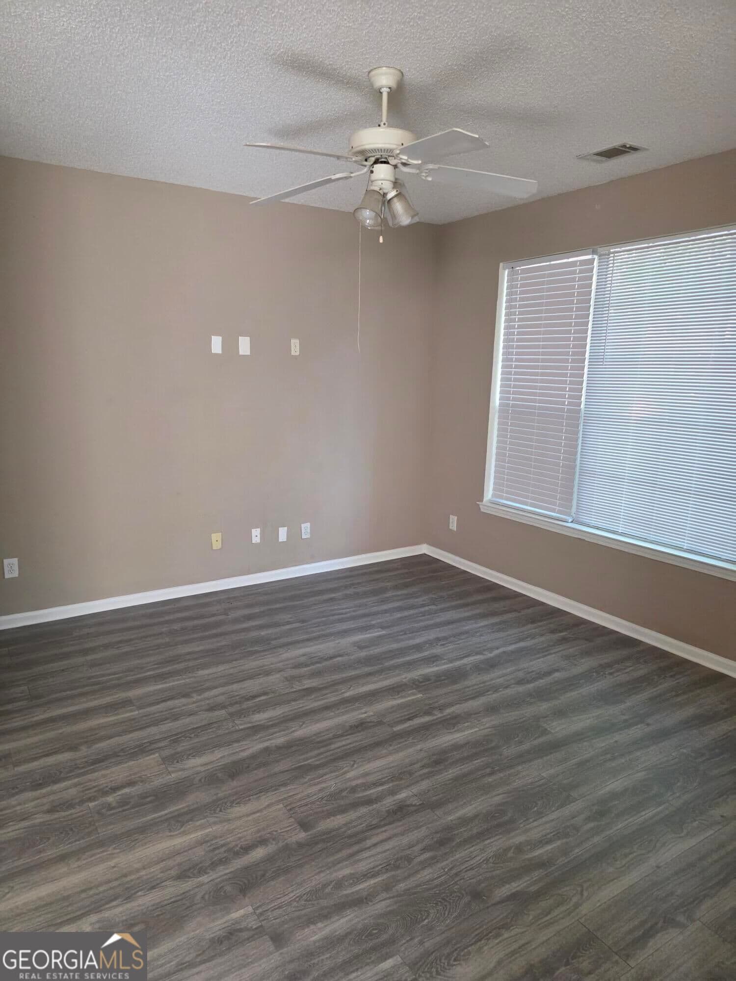 3 bedroom, 2.5 bathroom, 1,470 sq ft single family residence for rent at 2481 Brianna Drive, Hampton, GA 30228 for $1,500 a month — photo 3