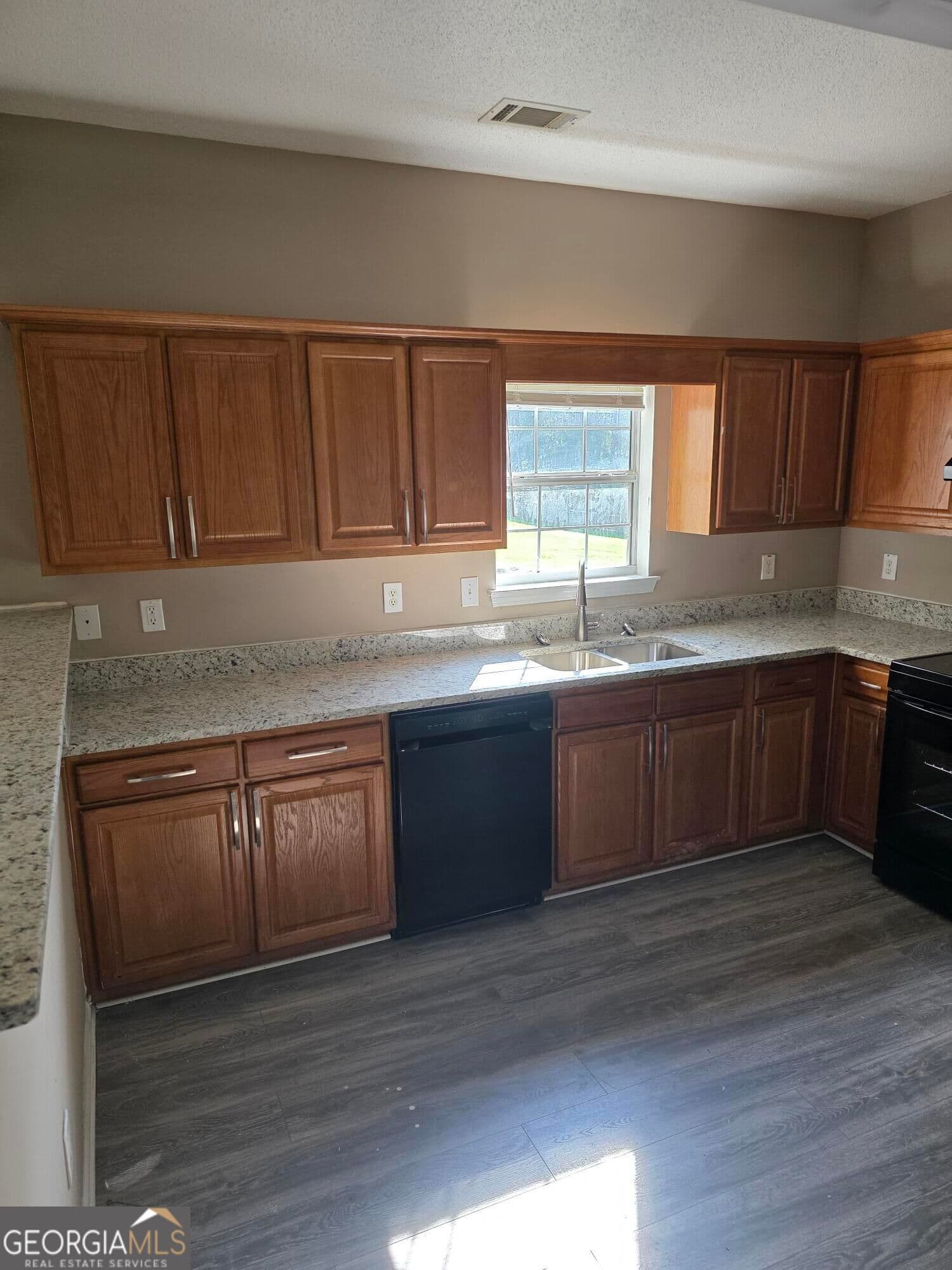 3 bedroom, 2.5 bathroom, 1,470 sq ft single family residence for rent at 2481 Brianna Drive, Hampton, GA 30228 for $1,500 a month — photo 8