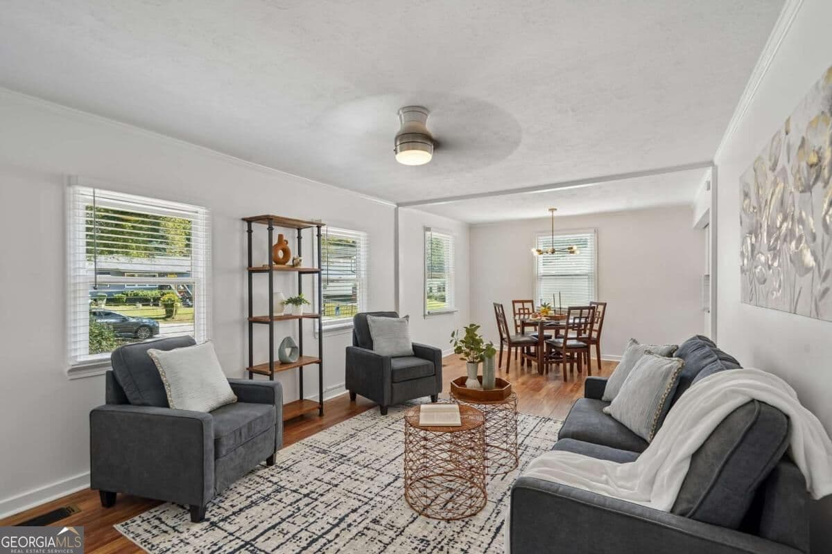 3 bedroom, 2 bathroom, 1,190 sq ft single family residence for sale at 1367 Kenilworth Drive, Atlanta, GA 30310 — photo 6