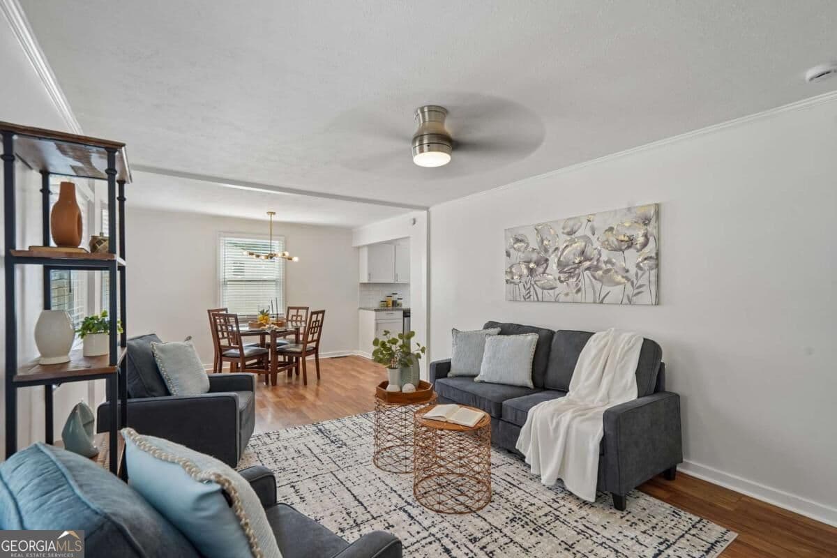 3 bedroom, 2 bathroom, 1,190 sq ft single family residence for sale at 1367 Kenilworth Drive, Atlanta, GA 30310 — photo 4