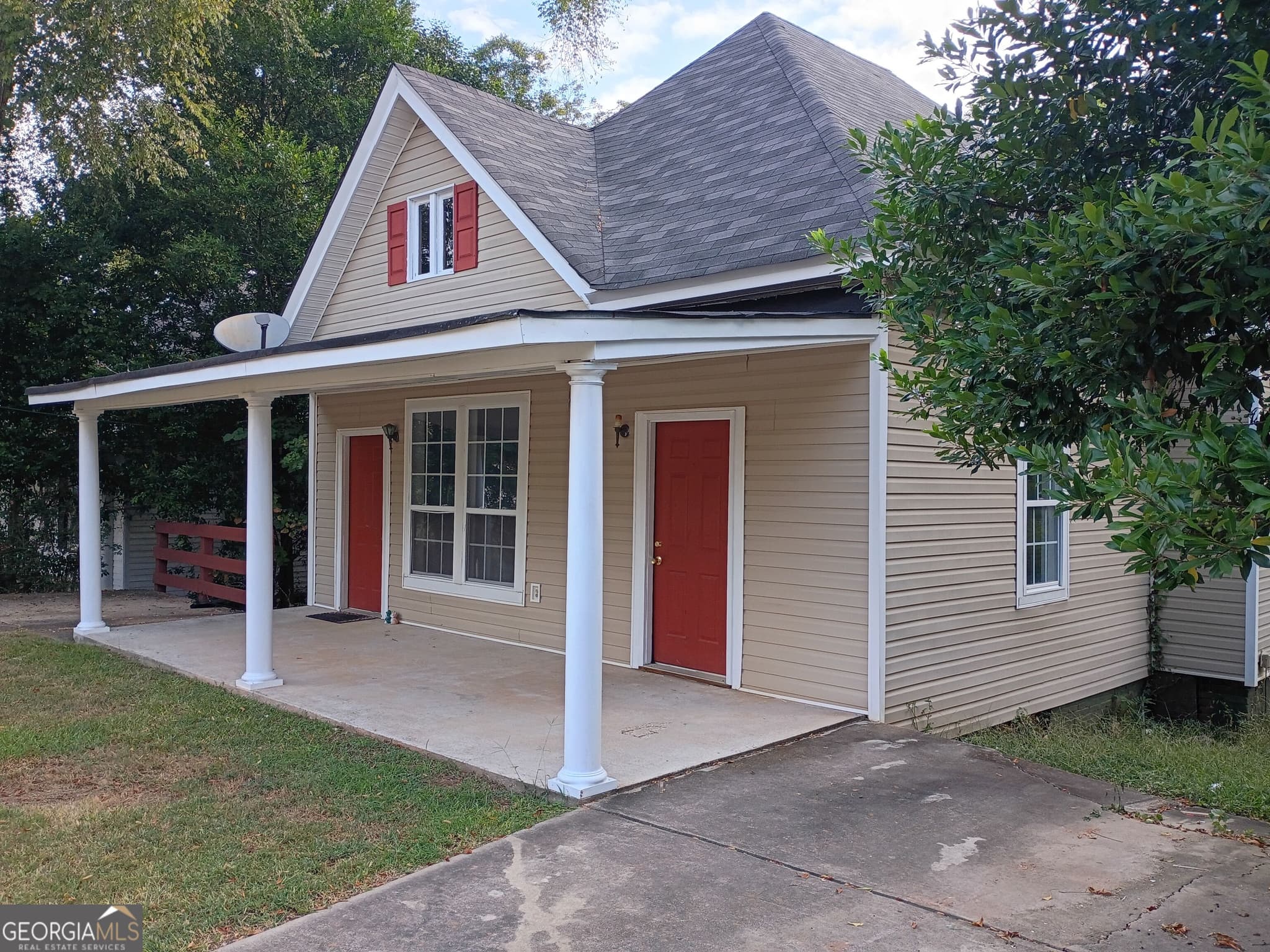 2 bedroom, 1 bathroom, 780 sq ft duplex for rent at 207 Park Avenue B, Lagrange, GA 30240 for $1,000 a month
