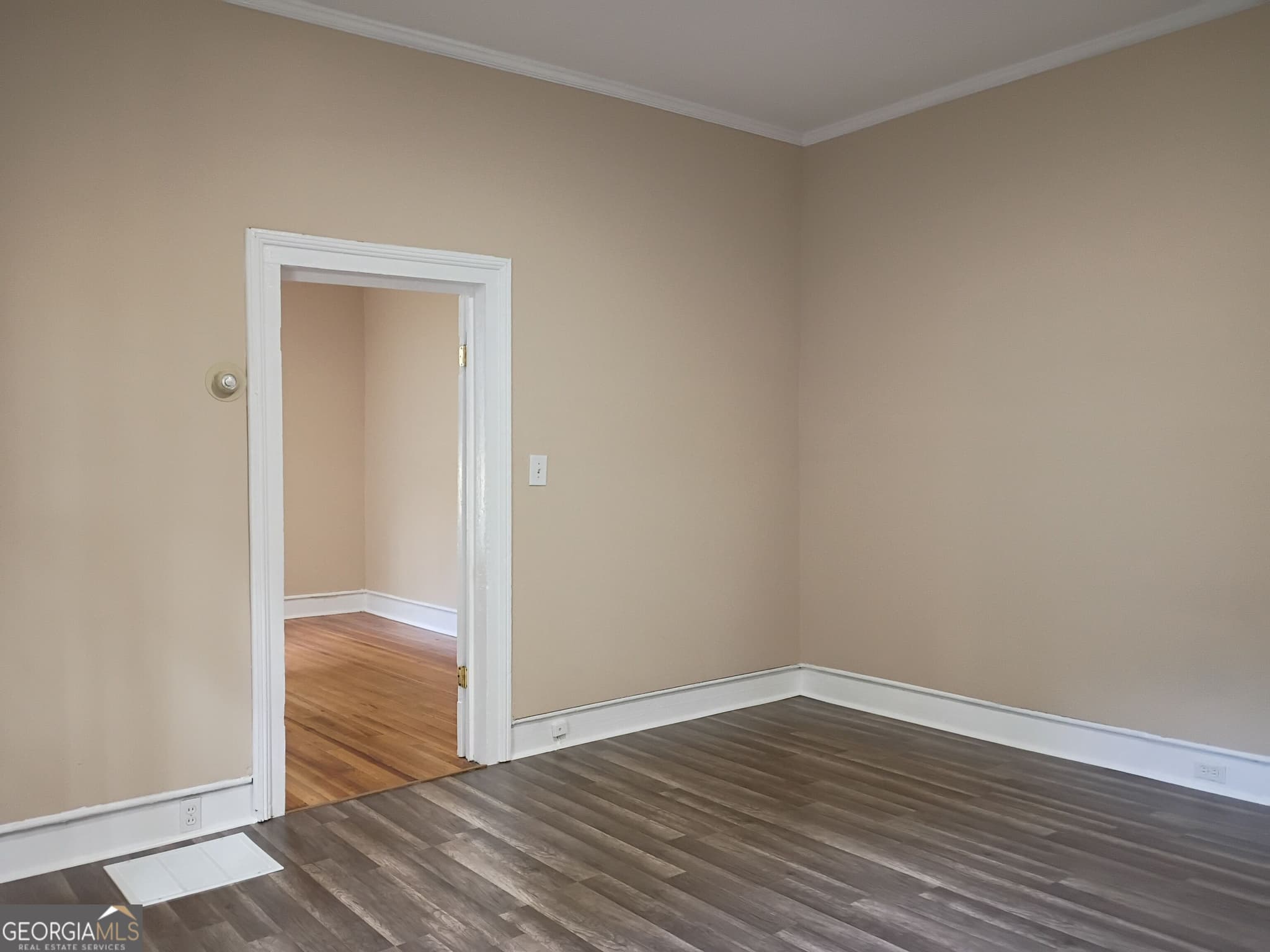 2 bedroom, 1 bathroom, 780 sq ft duplex for rent at 207 Park Avenue B, Lagrange, GA 30240 for $1,000 a month — photo 5