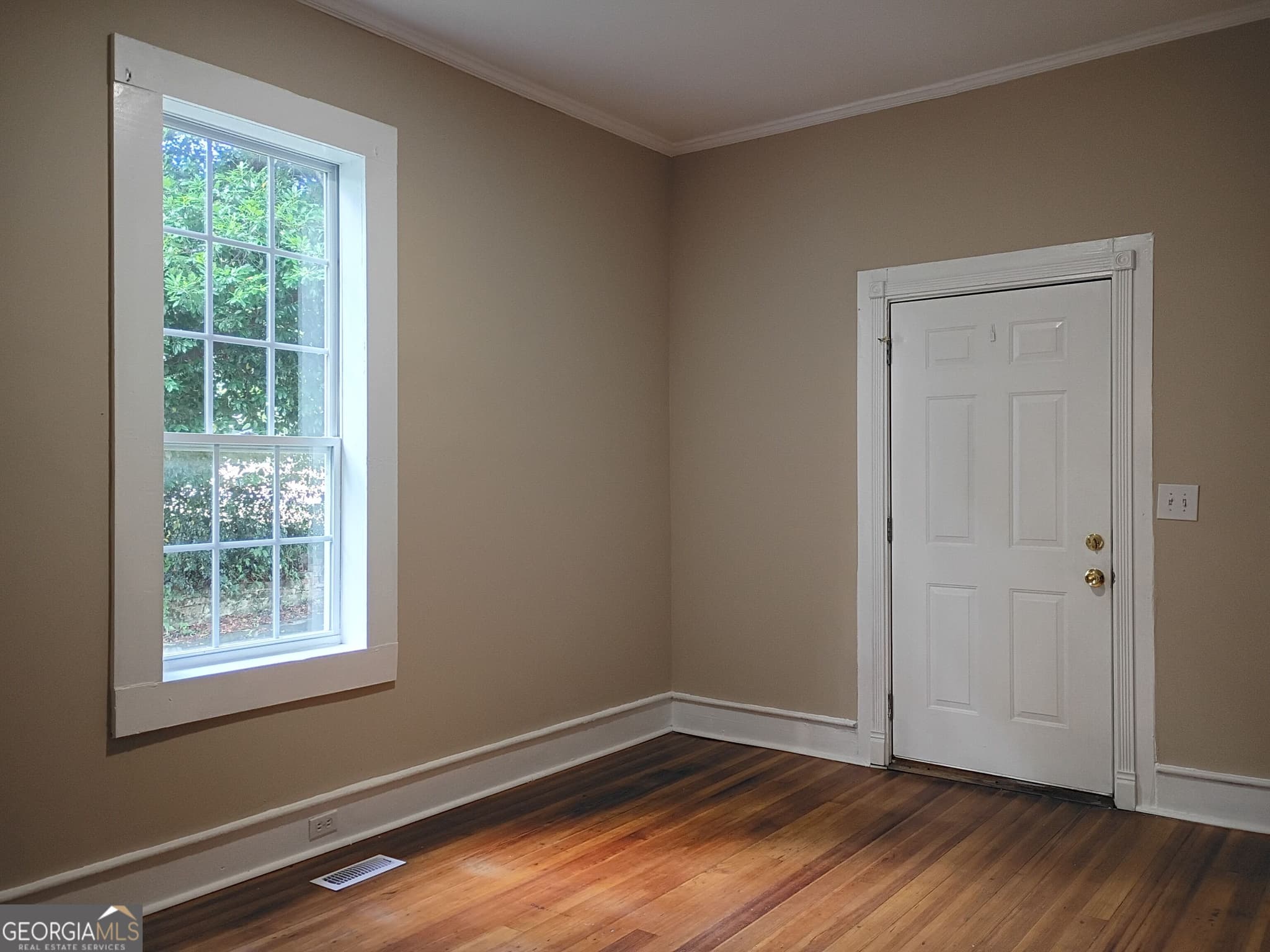 2 bedroom, 1 bathroom, 780 sq ft duplex for rent at 207 Park Avenue B, Lagrange, GA 30240 for $1,000 a month — photo 4