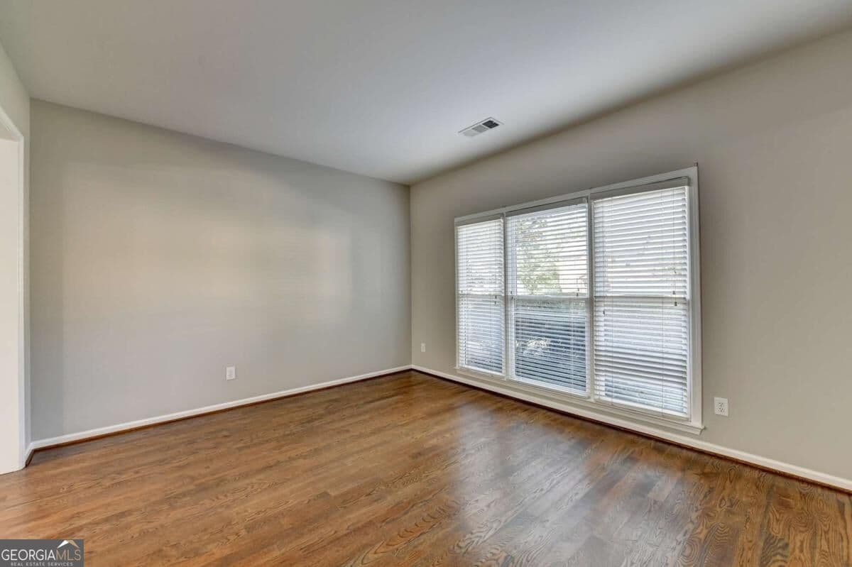 4 bedroom, 2.5 bathroom, 2,184 sq ft single family residence for rent at 7470 Brookwood Way, Cumming, GA 30041 for $3,000 a month — photo 6