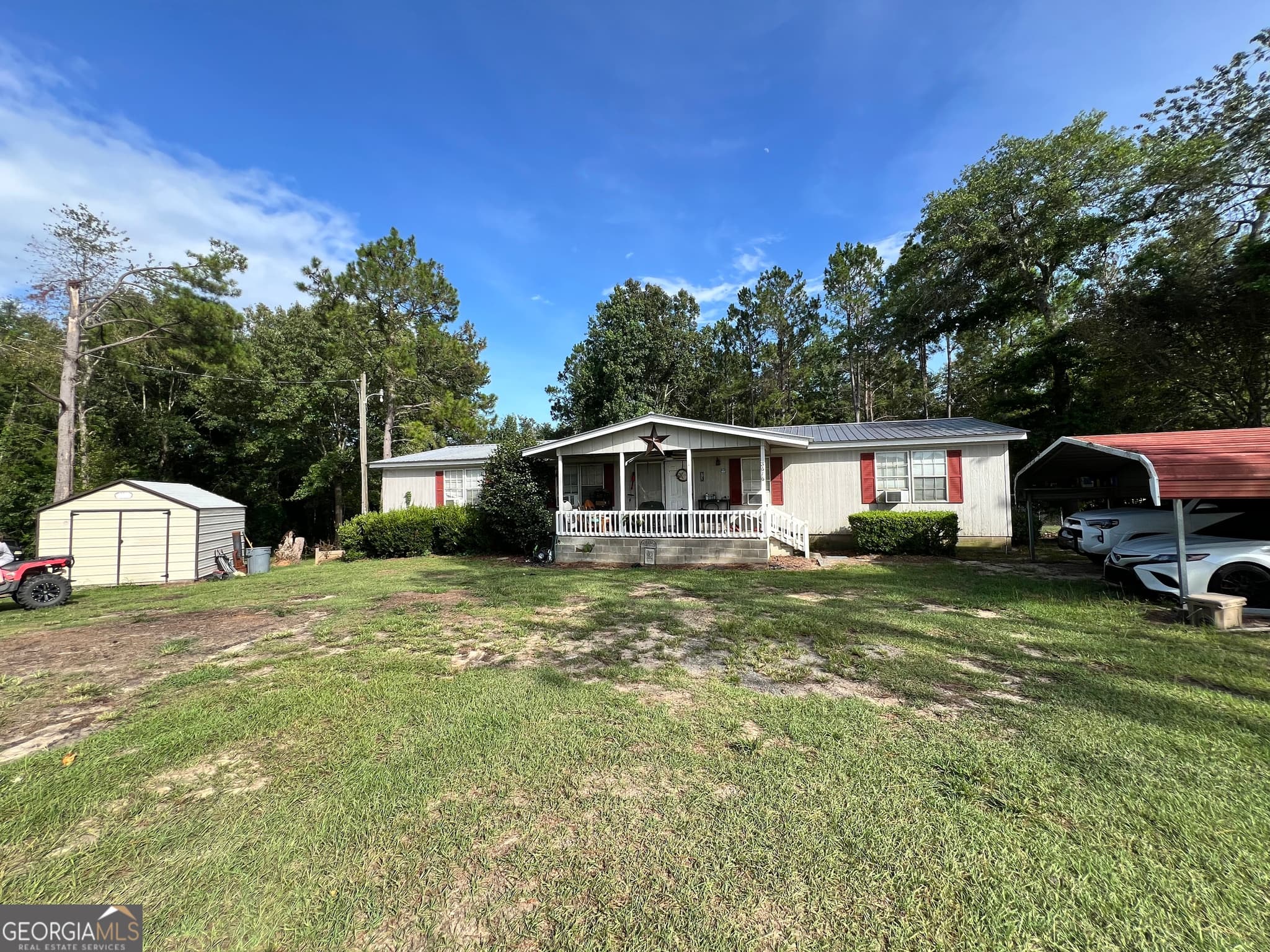 3 bedroom, 2 bathroom, 1,782 sq ft manufactured home,single family residence under contract at 3616 Us Highway 441, Dublin, GA 31021 — photo 2