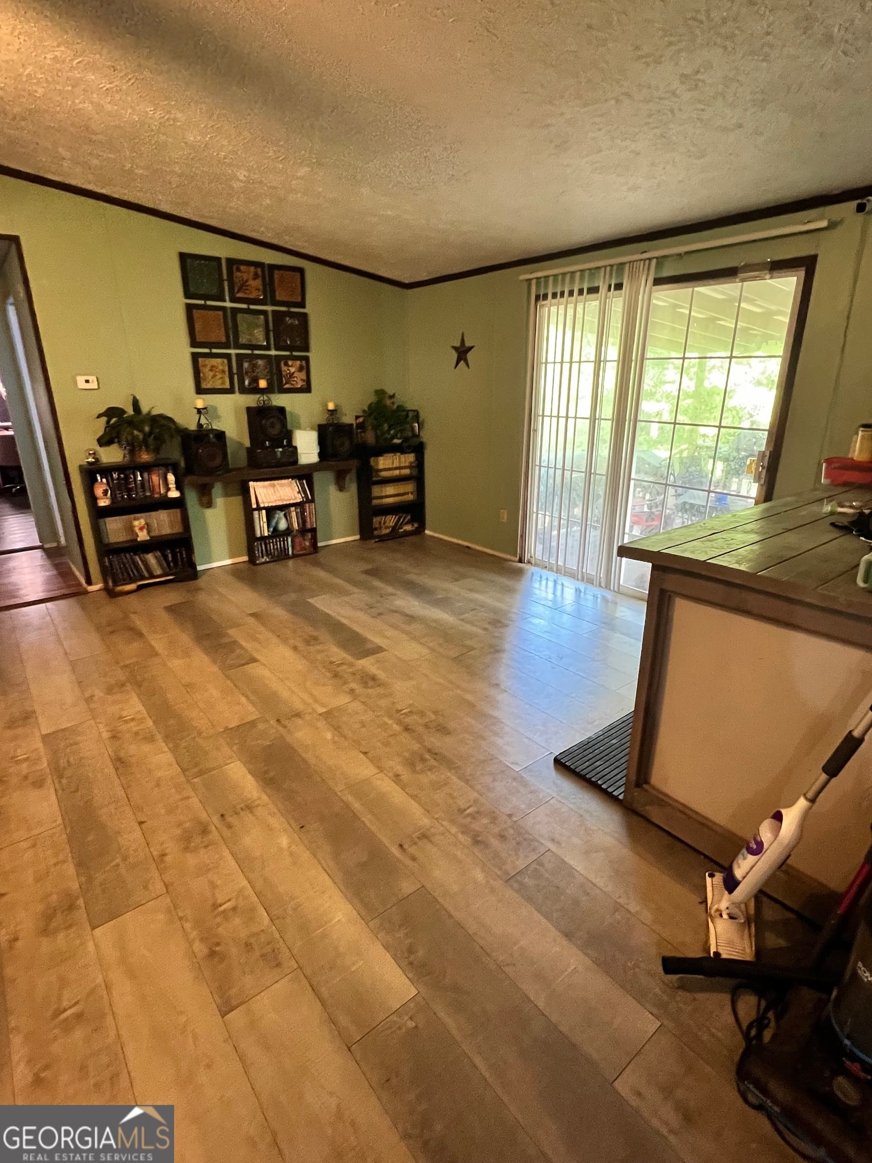 3 bedroom, 2 bathroom, 1,782 sq ft manufactured home,single family residence under contract at 3616 Us Highway 441, Dublin, GA 31021 — photo 10