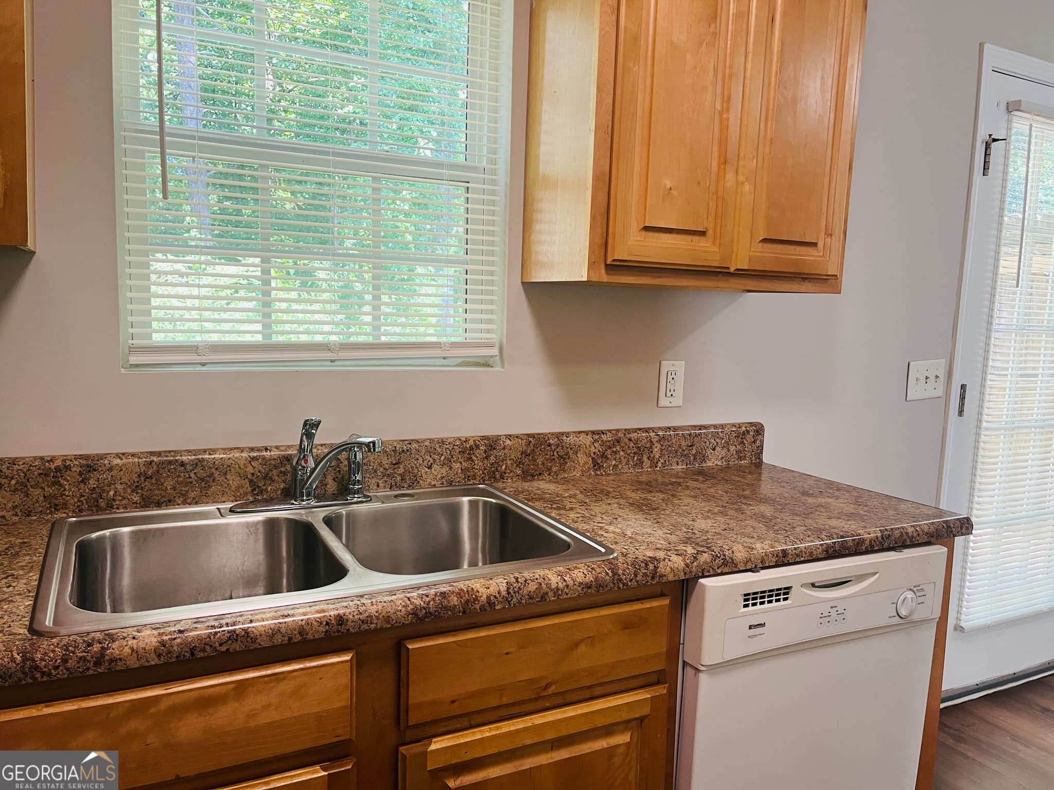 2 bedroom, 1.5 bathroom, 1,044 sq ft quadruplex for rent at 603 Wilburn Avenue H, Lagrange, GA 30240 for $1,025 a month — photo 10