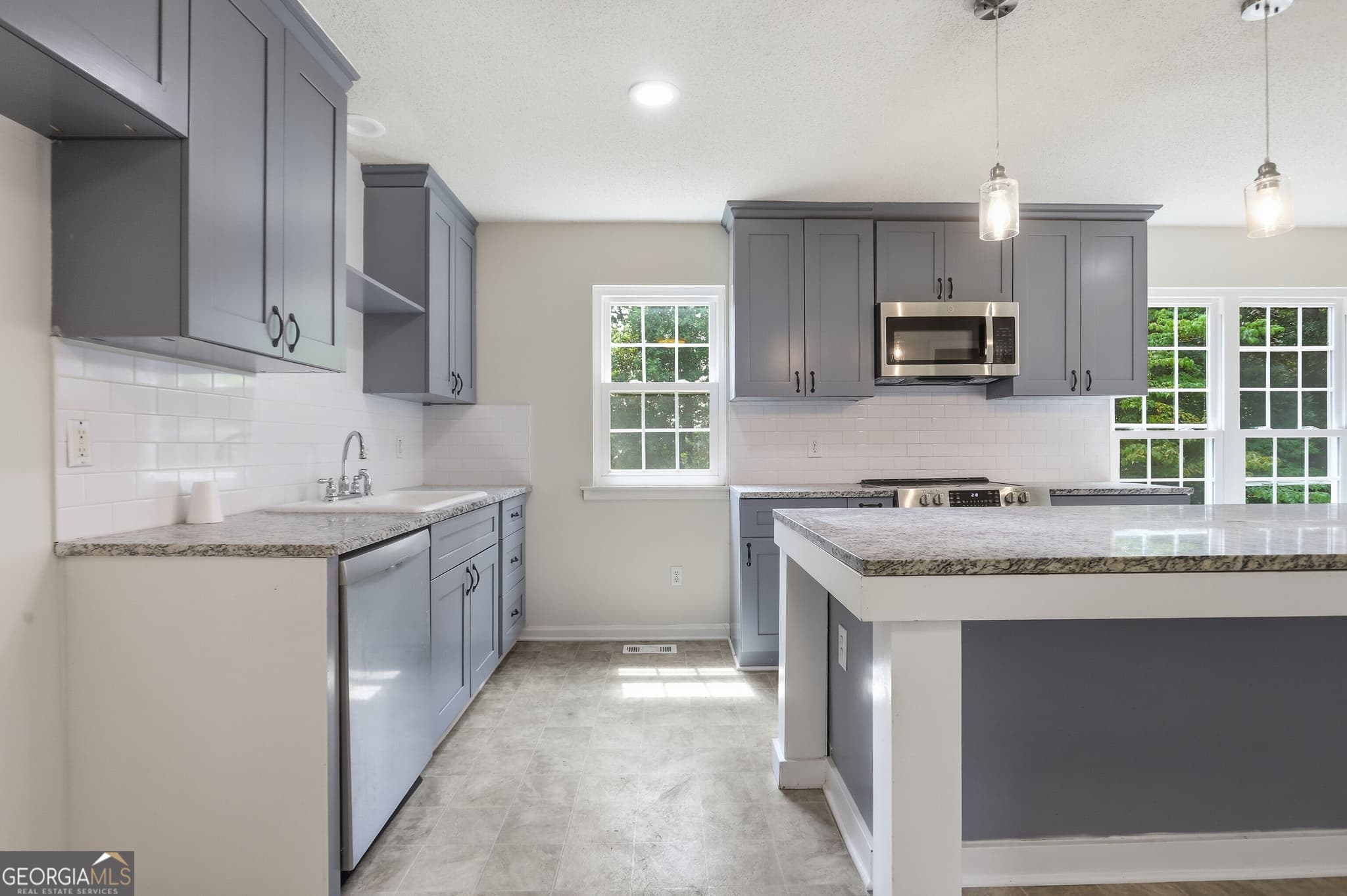 4 bedroom, 2.5 bathroom, 2,284 sq ft single family residence for sale at 1336 Fate Conn Road, Canton, GA 30114 — photo 8