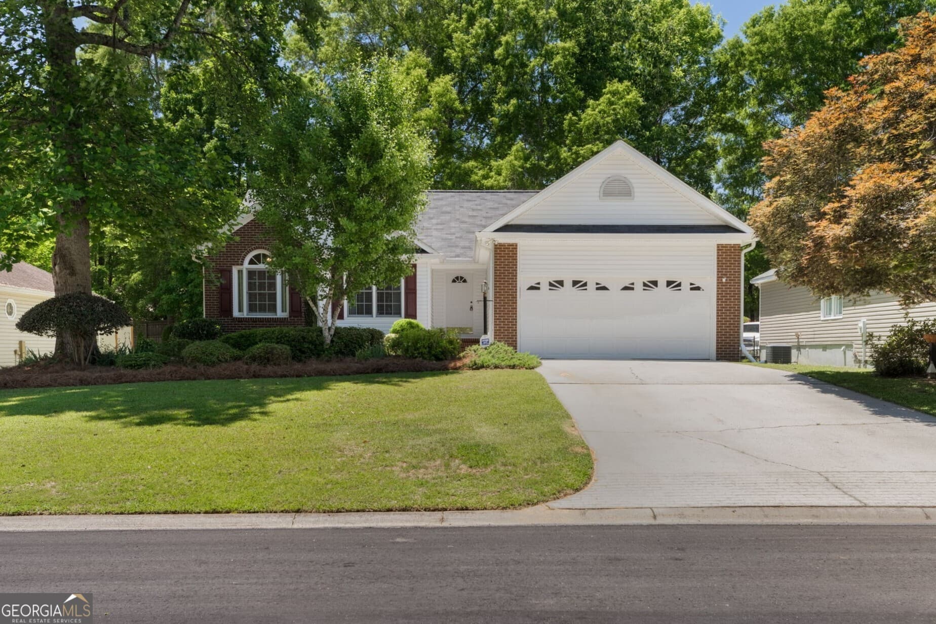 3 bedroom, 2 bathroom, 1,533 sq ft single family residence sold at 226 Autumn Trace Court, Macon, GA 31210
