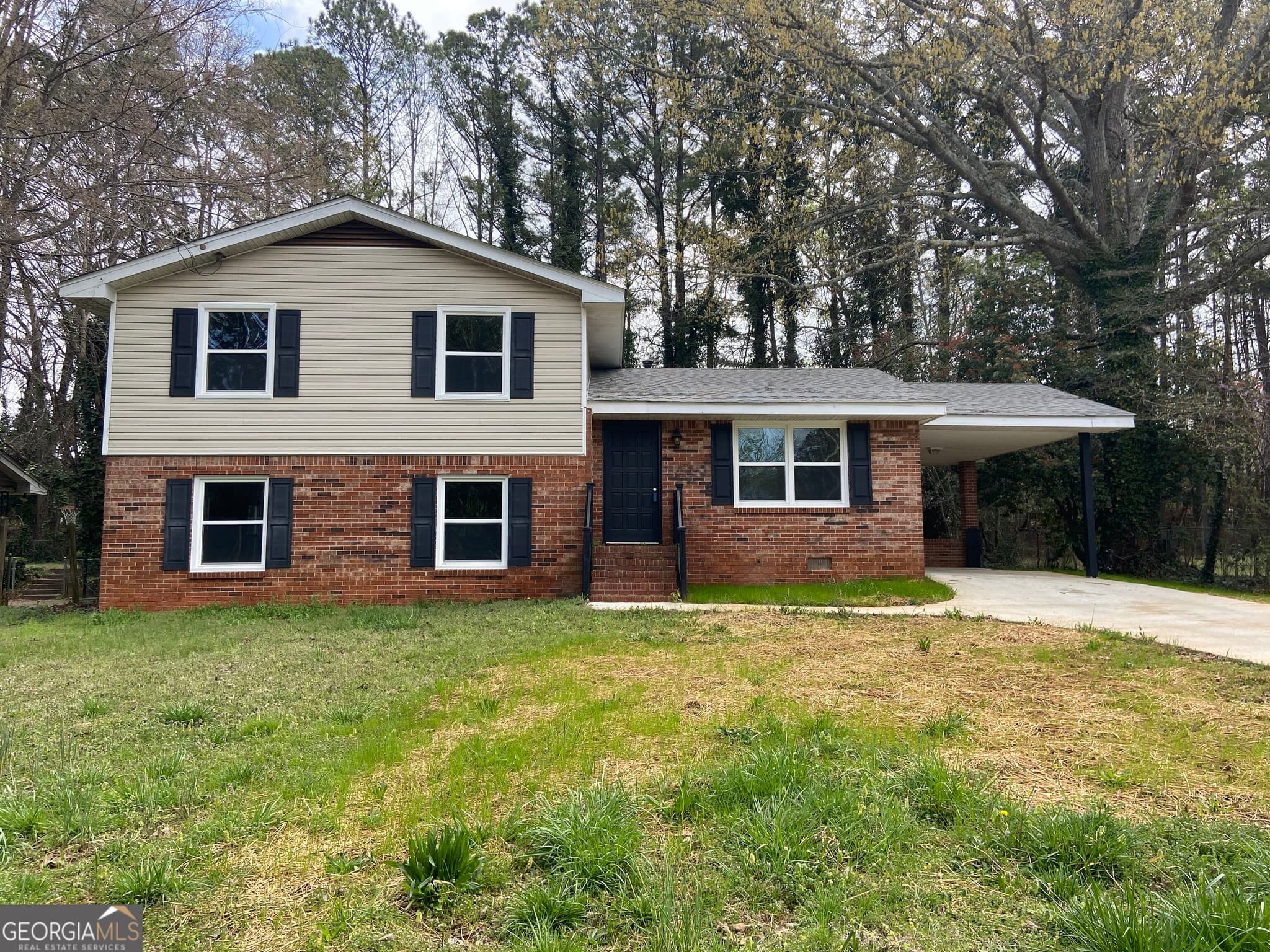 4 bedroom, 3 bathroom, 1,752 sq ft single family residence for sale at 1710 Hallmark Drive, Griffin, GA 30223 — photo 1 of 16